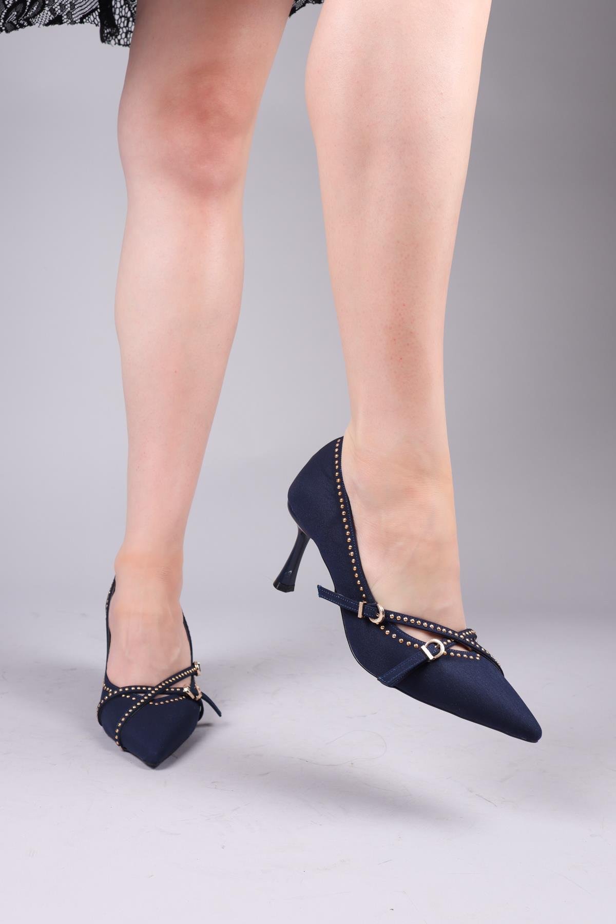 GLIY Gold Aksesuarlı Topuklu Ayakkabı LACİVERTTOPUKLU AYAKKABI
