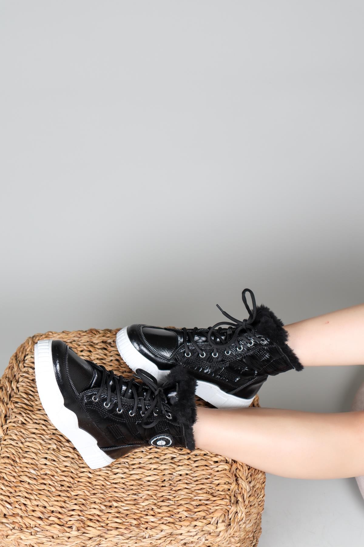 HERA Paraşüt Kumaş Bağcıklı Bot SİYAHBOT