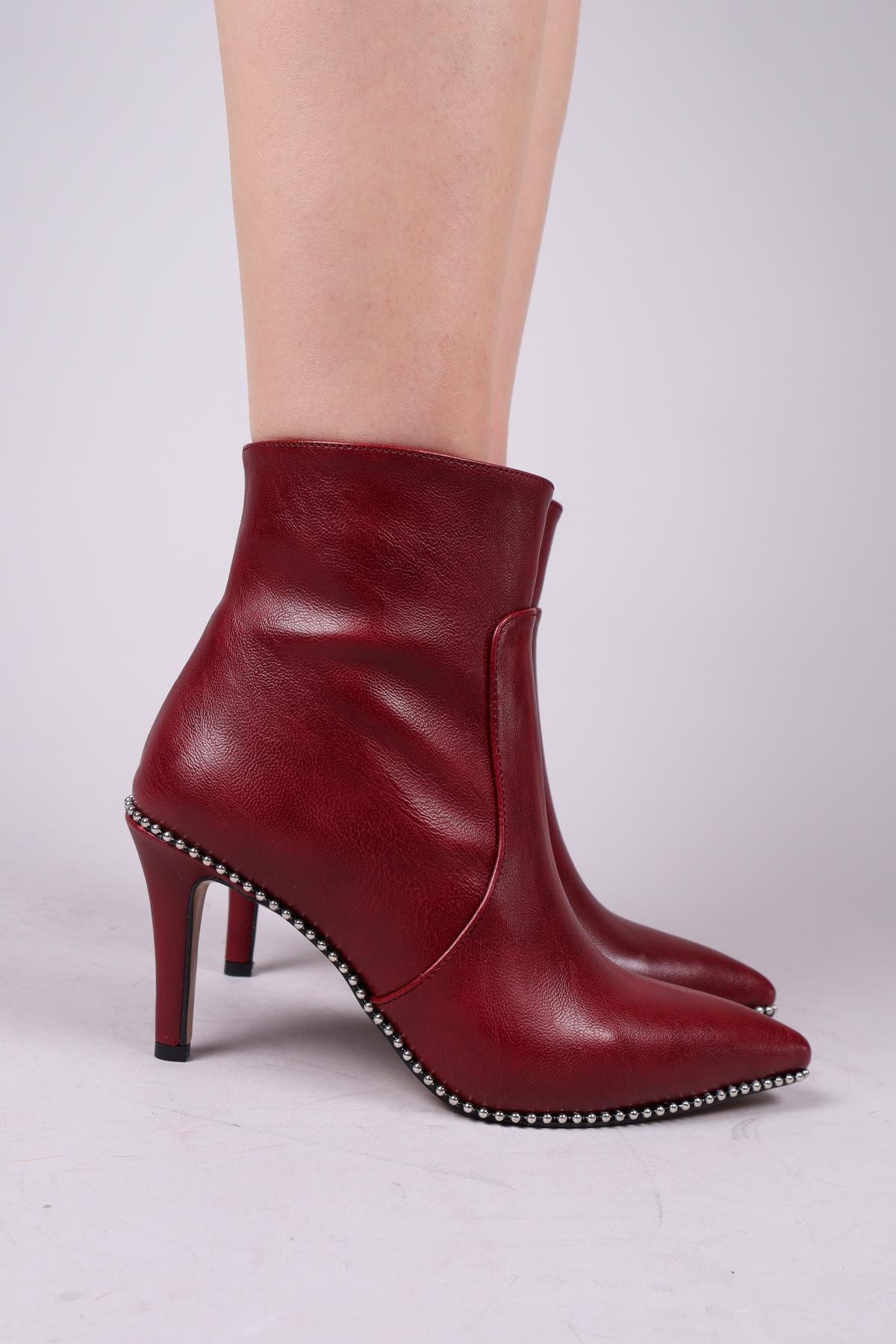 ISANTI Tabanı Zincir Aksesuarlı Topuklu Bot BORDOBOT