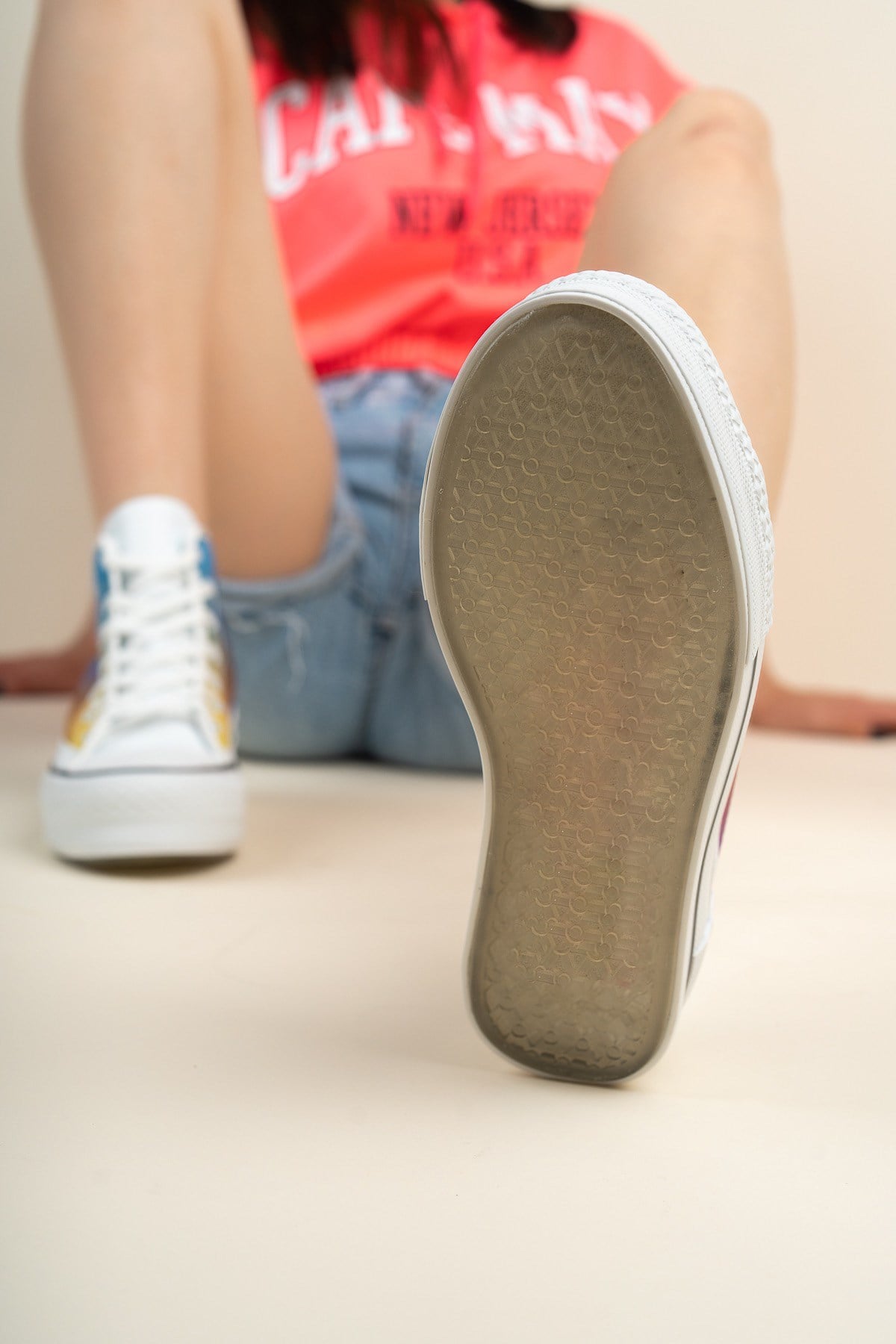 Kalın Tabanlı Multi Renk Baskılı Bilekli Kadın SneakersSPOR AYAKKABI
