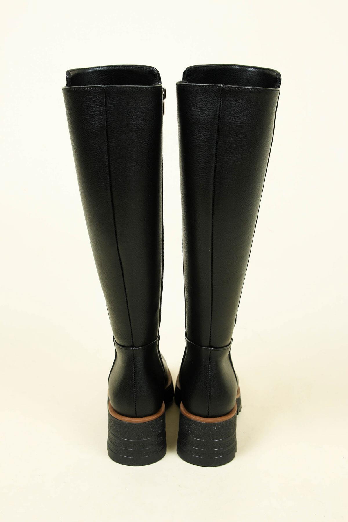 Kalın Topuklu Cilt Çizme  SİYAHÇİZME 