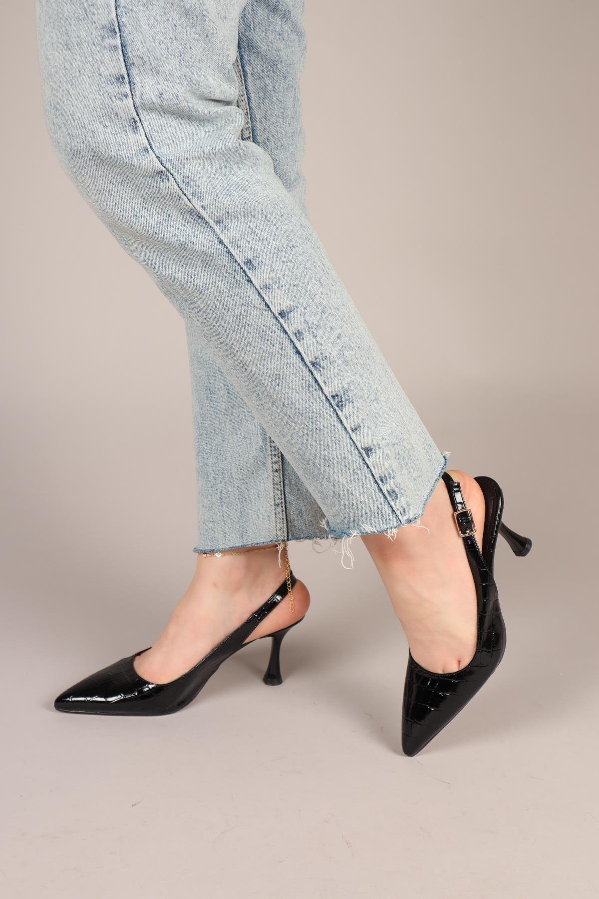 KASTOR Rugan Kroko Stiletto SİYAHTOPUKLU AYAKKABI