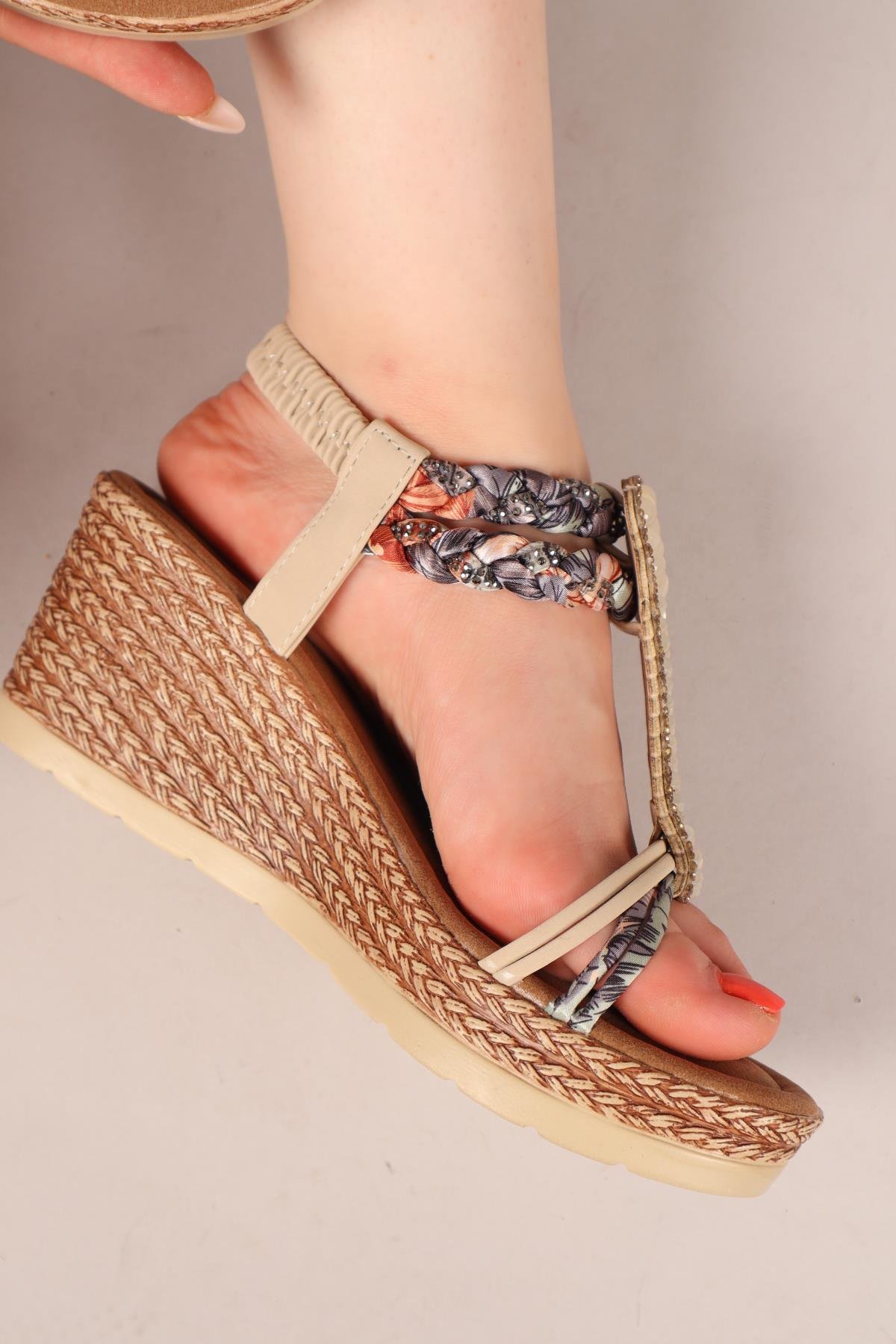 KAVON Saten Örgülü Dolgu Topuklu Ayakkabı BEJDOLGU TOPUKLU