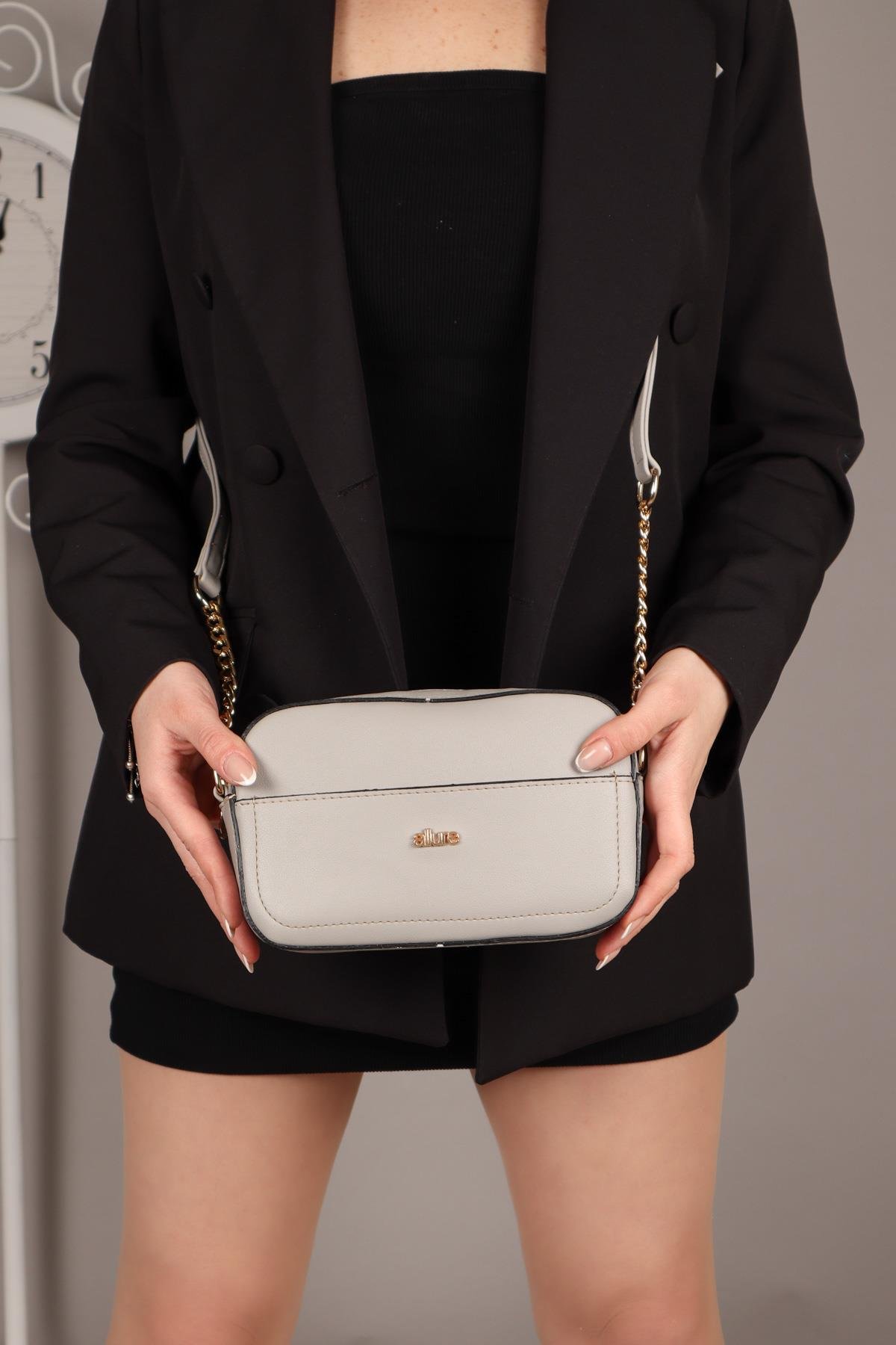 Küçük Dikdörtgen Çapraz Çanta GRİÇANTA