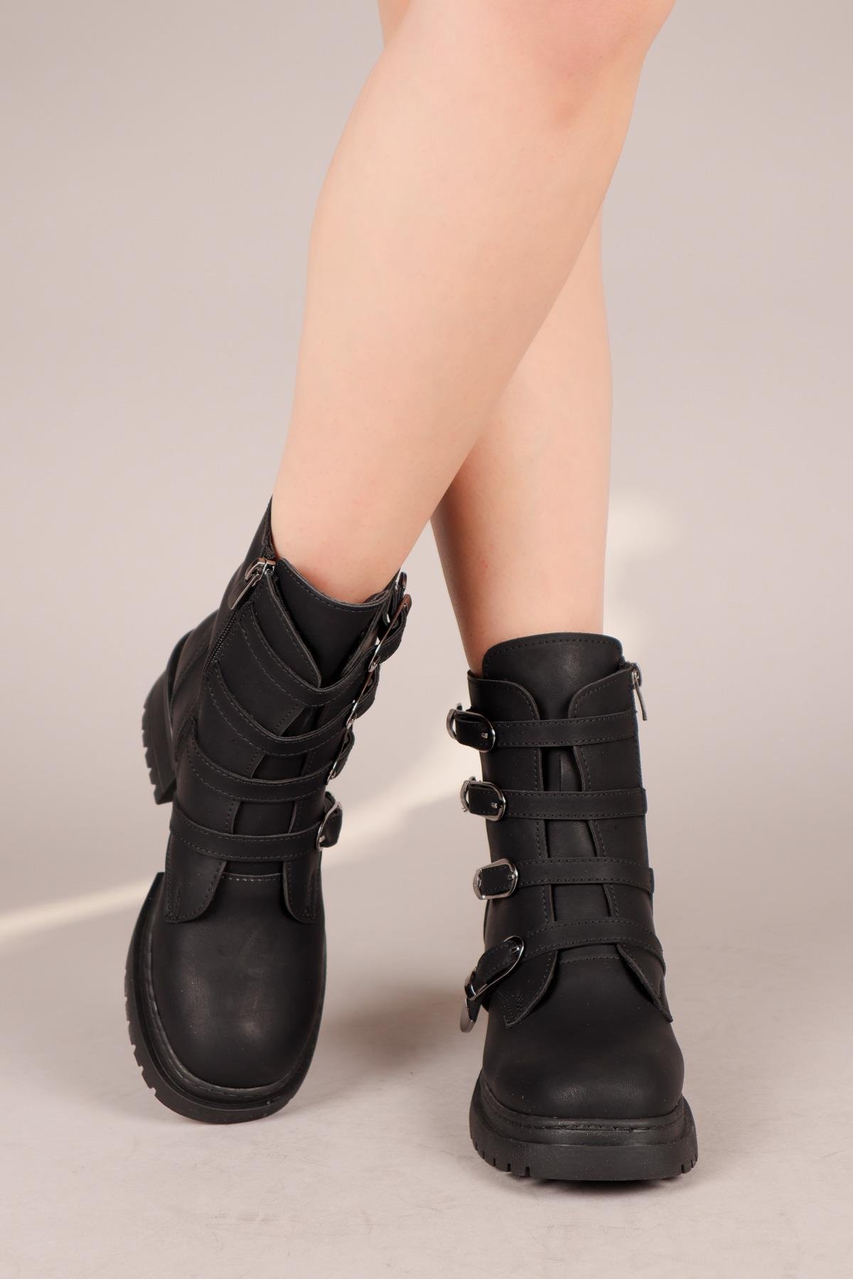 LARİSSA Çok Kemerli Kadın Bot SİYAHBOT