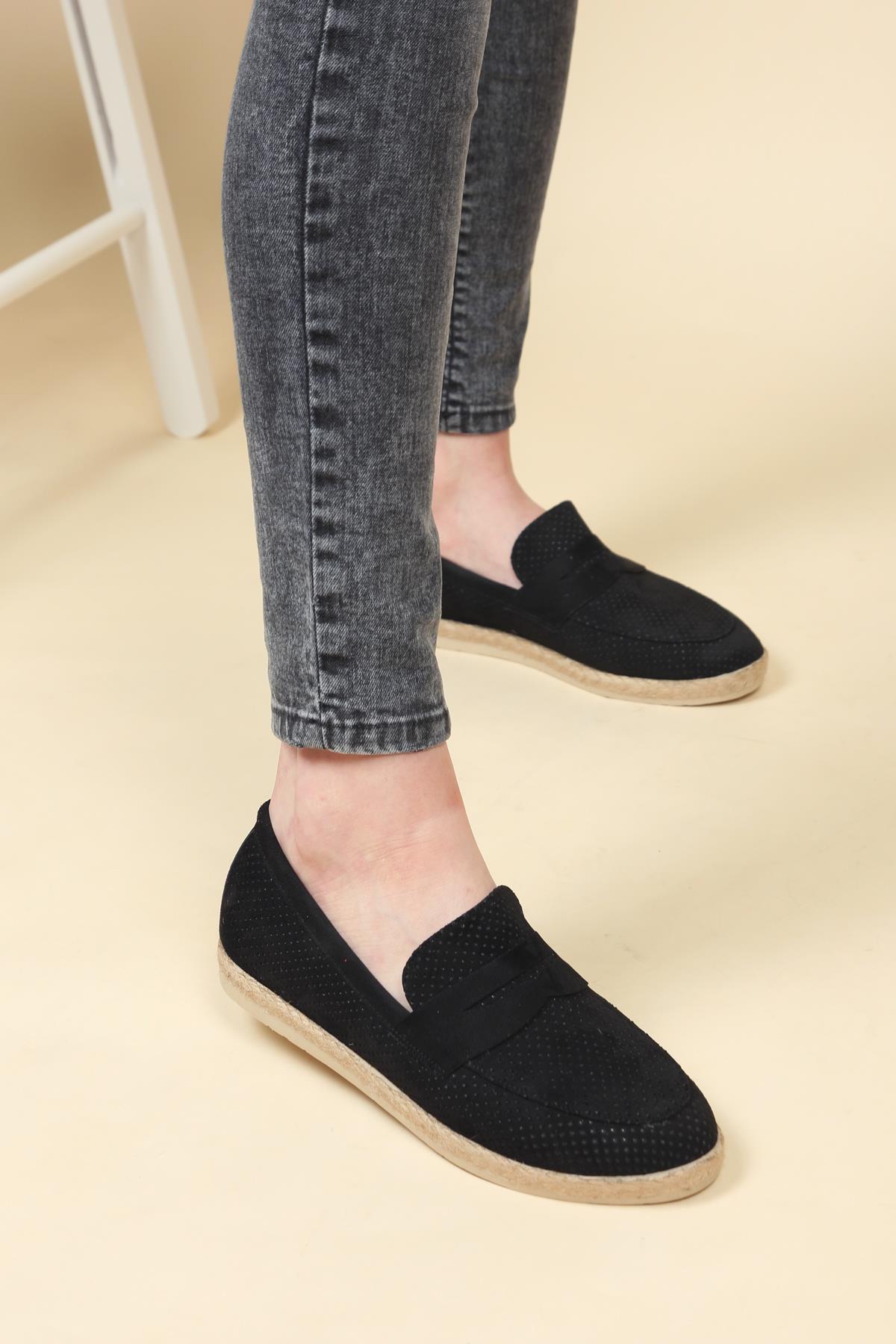 Lazer Delikli Loafer SİYAHBABET