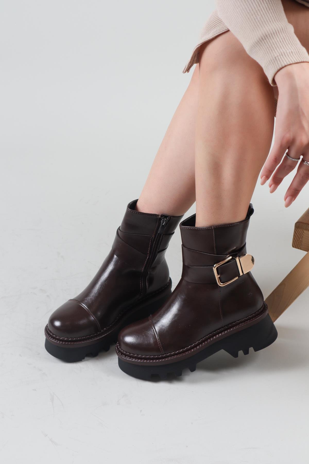 LENKA Toka Detaylı Kadın Bot KAHVERENGİBOT