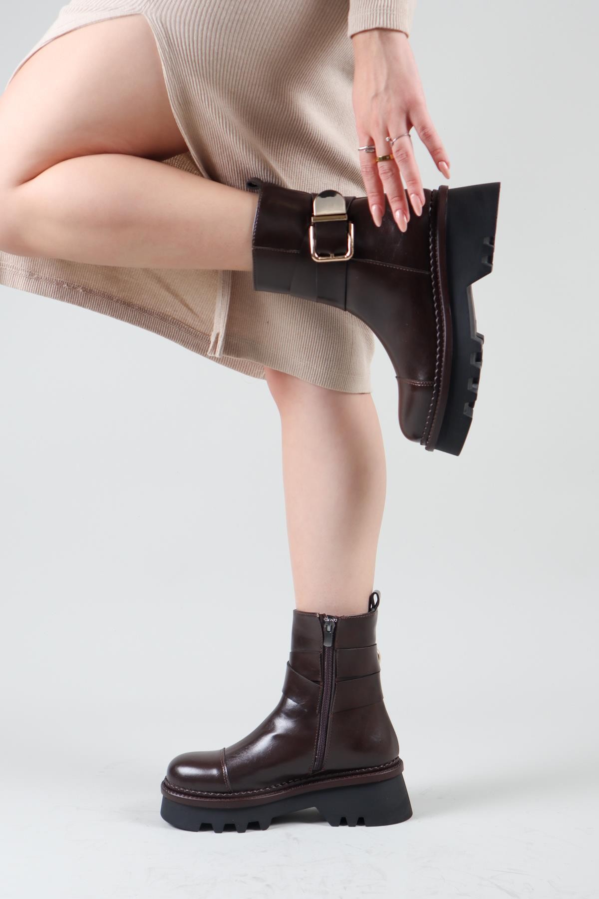 LENKA Toka Detaylı Kadın Bot KAHVERENGİBOT