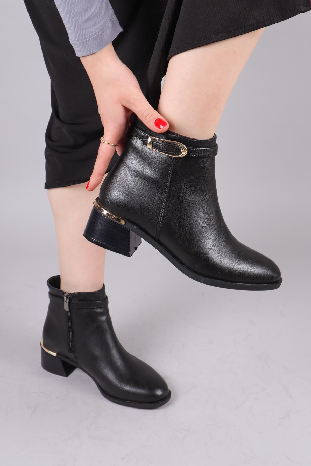 LİNZ Bileği Kemerli Alçak Topuklu Bot SİYAHBOT