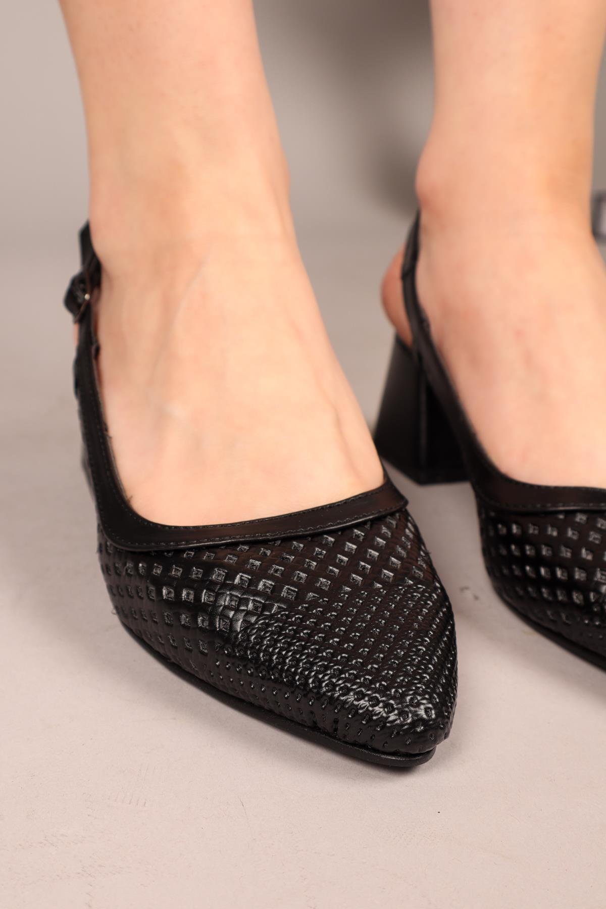 MELODY Lazerli Arkası Açık Topuklu Ayakkabı SİYAHTOPUKLU AYAKKABI