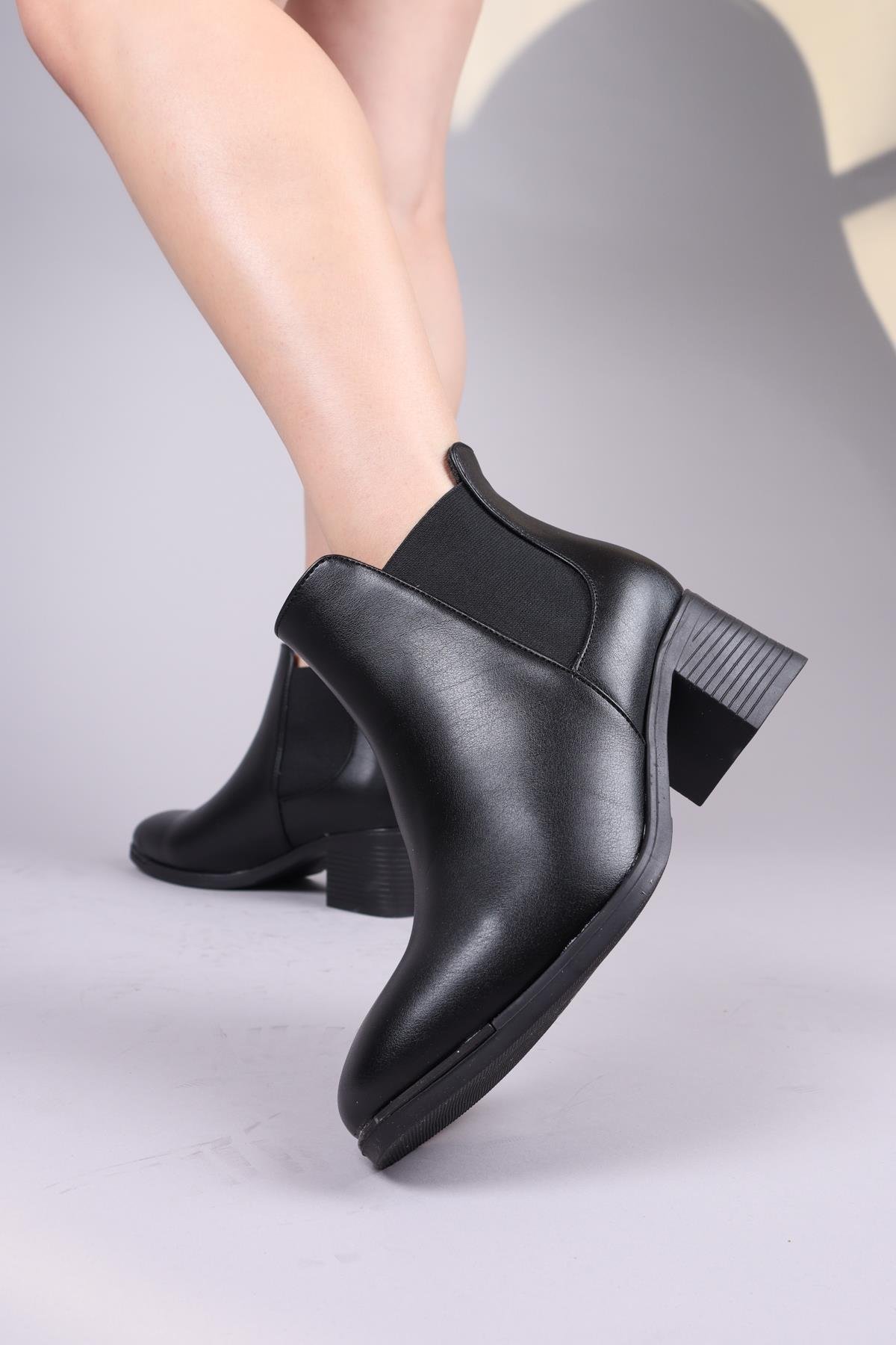 MİLDURA Lastikli Alçak Topuklu Bot SİYAHBOT