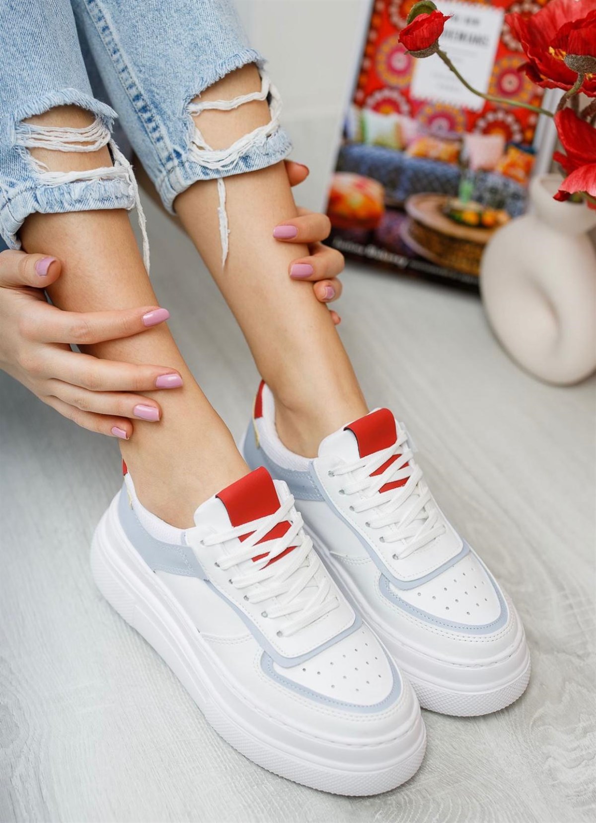 Multi Renkli Kalın Tabanlı Kadın SneakersSPOR AYAKKABI