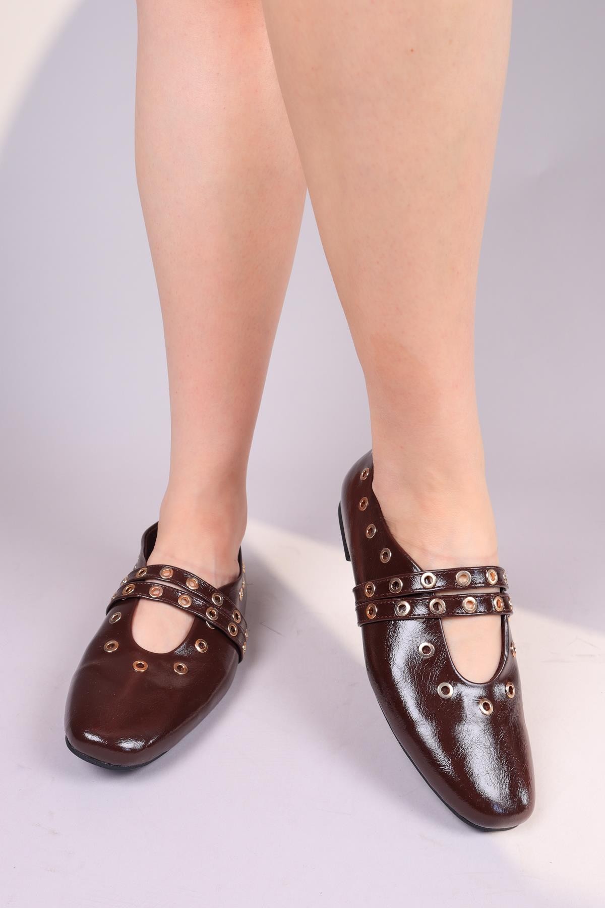 NERCE Kuş Gözü Zımbalı Babet KAHVERENGİBABET