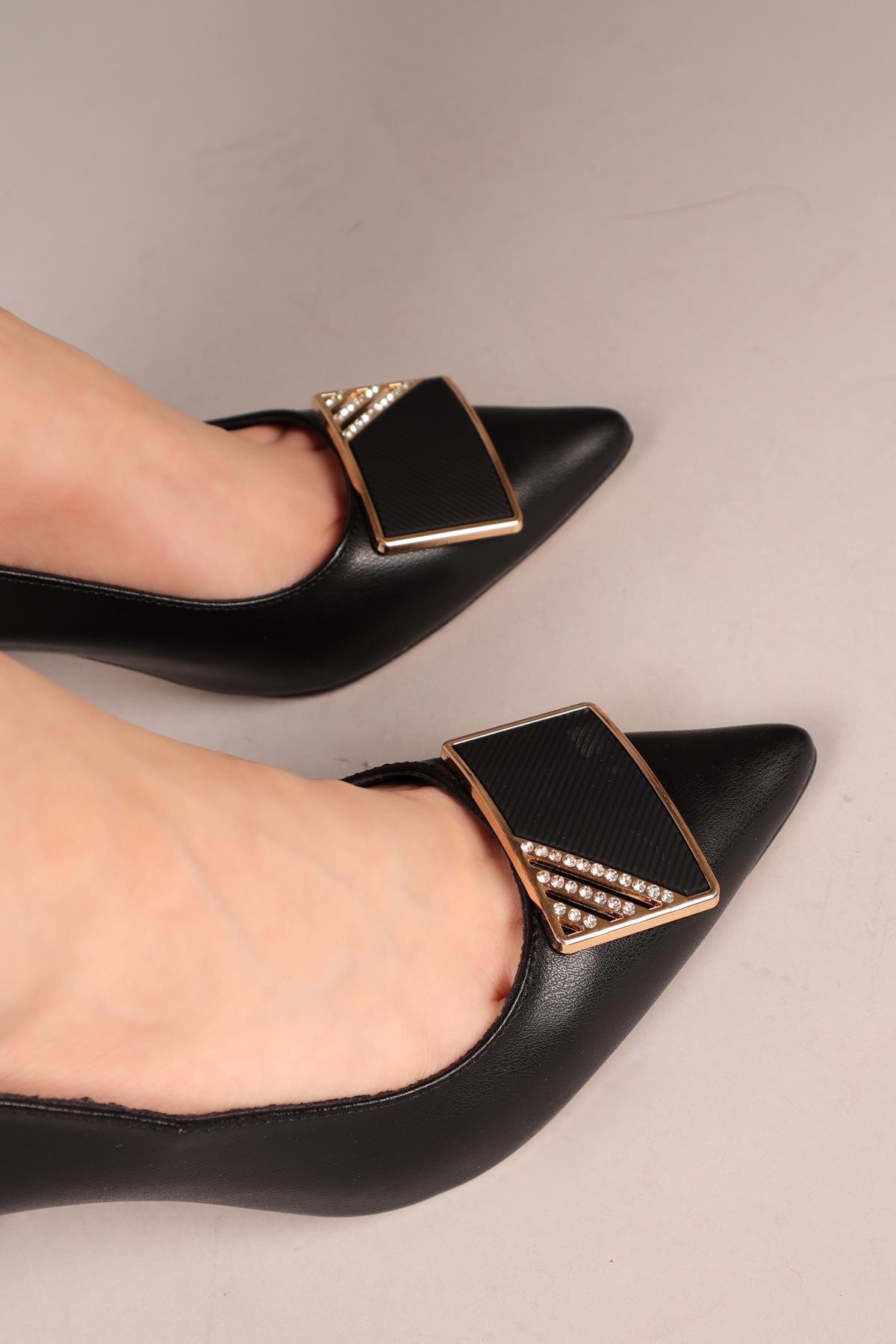 OBLONG Kare Tokalı Stiletto SİYAHTOPUKLU AYAKKABI