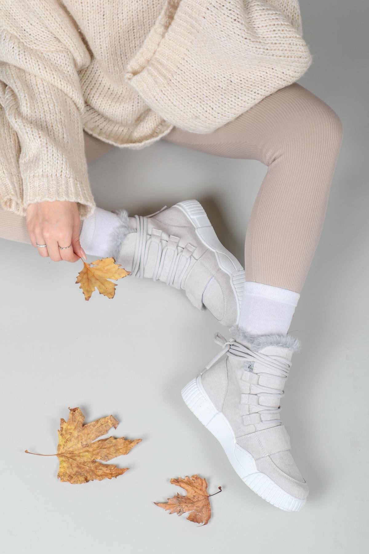 RENEE Bağcıklı Cırtlı Bot GRİBOT