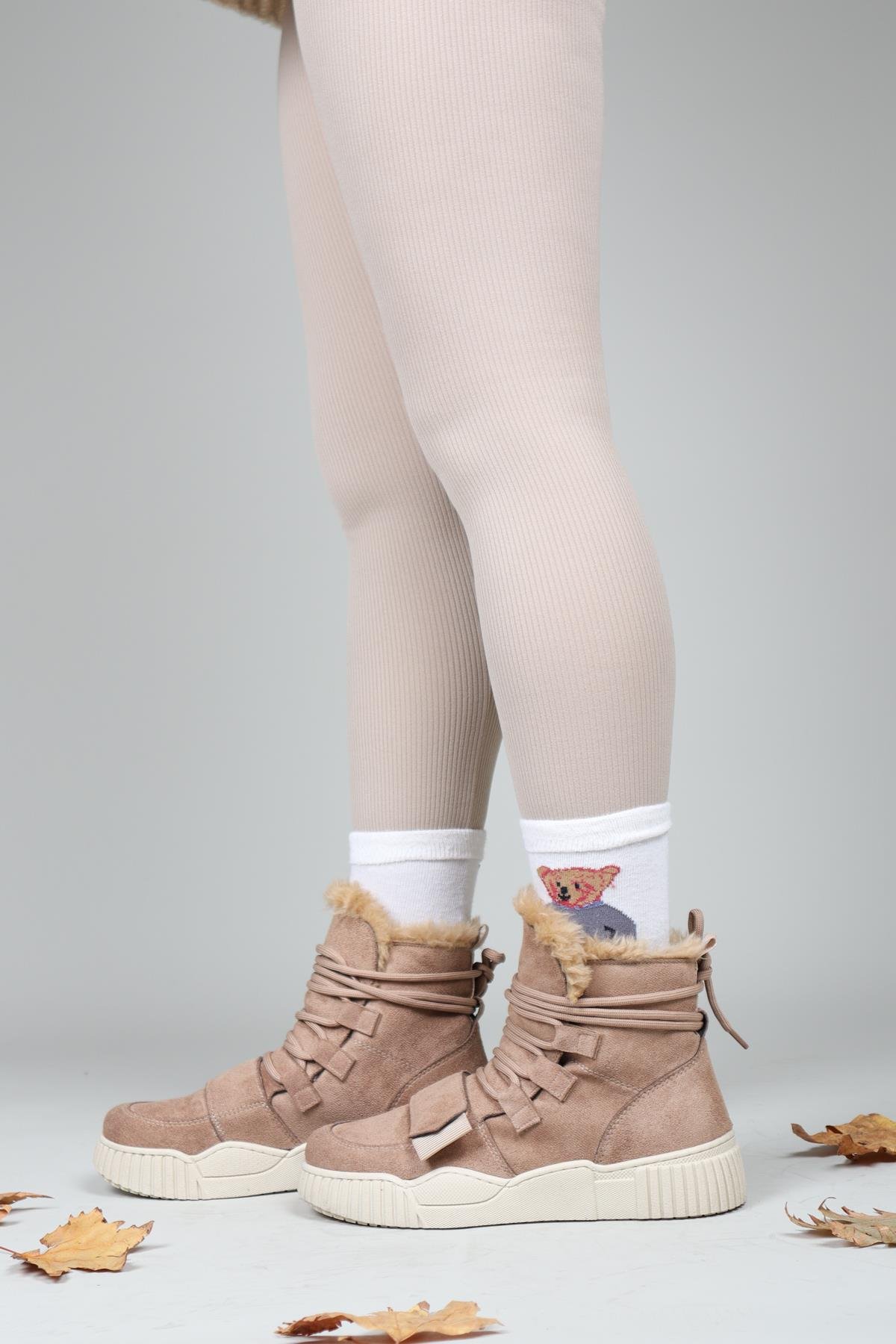 RENEE Bağcıklı Cırtlı Bot NUTBOT