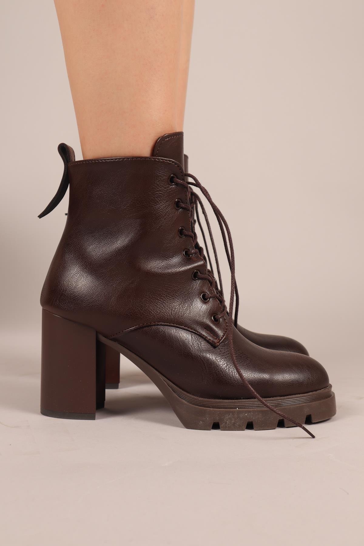 ROSTOCK Bağcık Aksesuarlı Topuklu Bot KAHVERENGİBOT