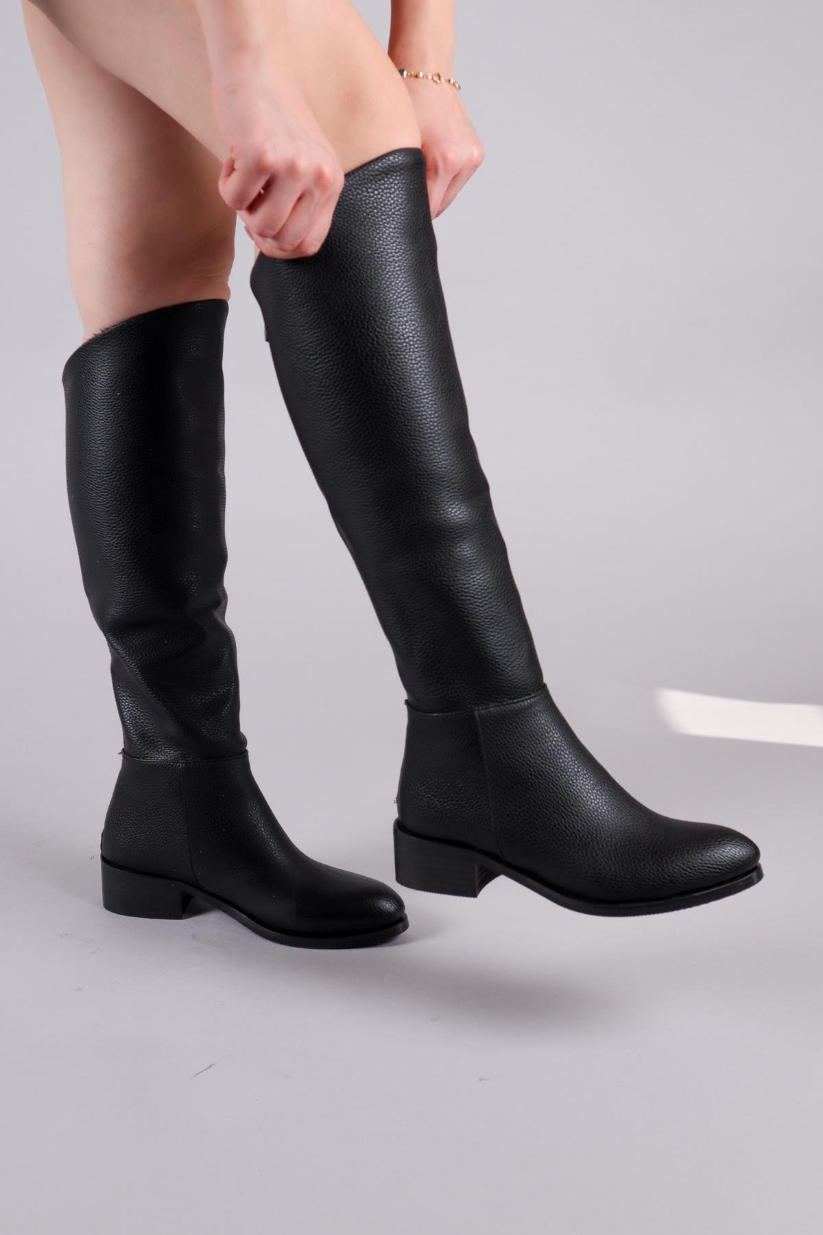 SHAYLA Önü Yüksek Düz Çizme SİYAHÇİZME 