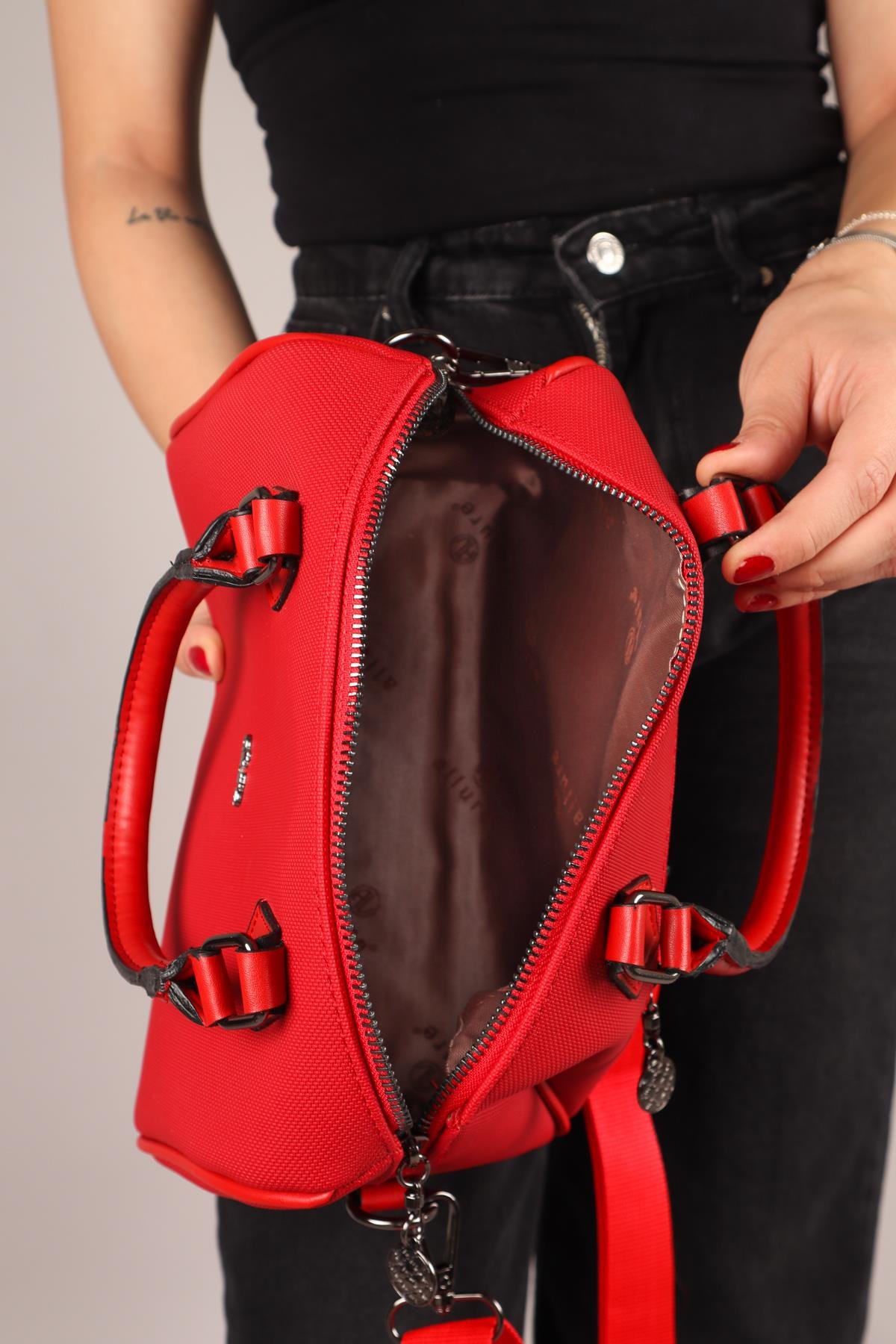 Silindir El Çantası KIRMIZIÇANTA