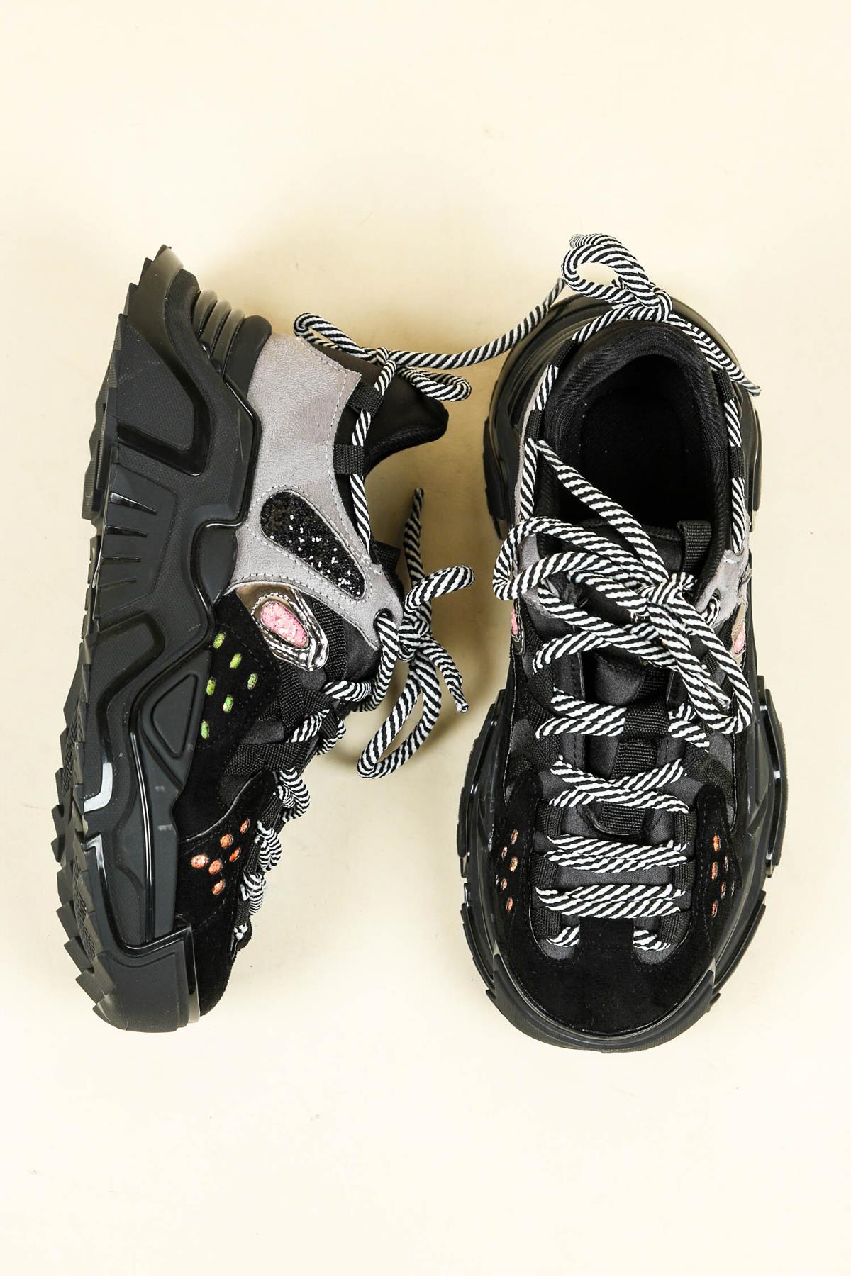 Sim Detaylı Süet Garnili Kalın Taban Spor Ayakkabı SİYAHSPOR AYAKKABI