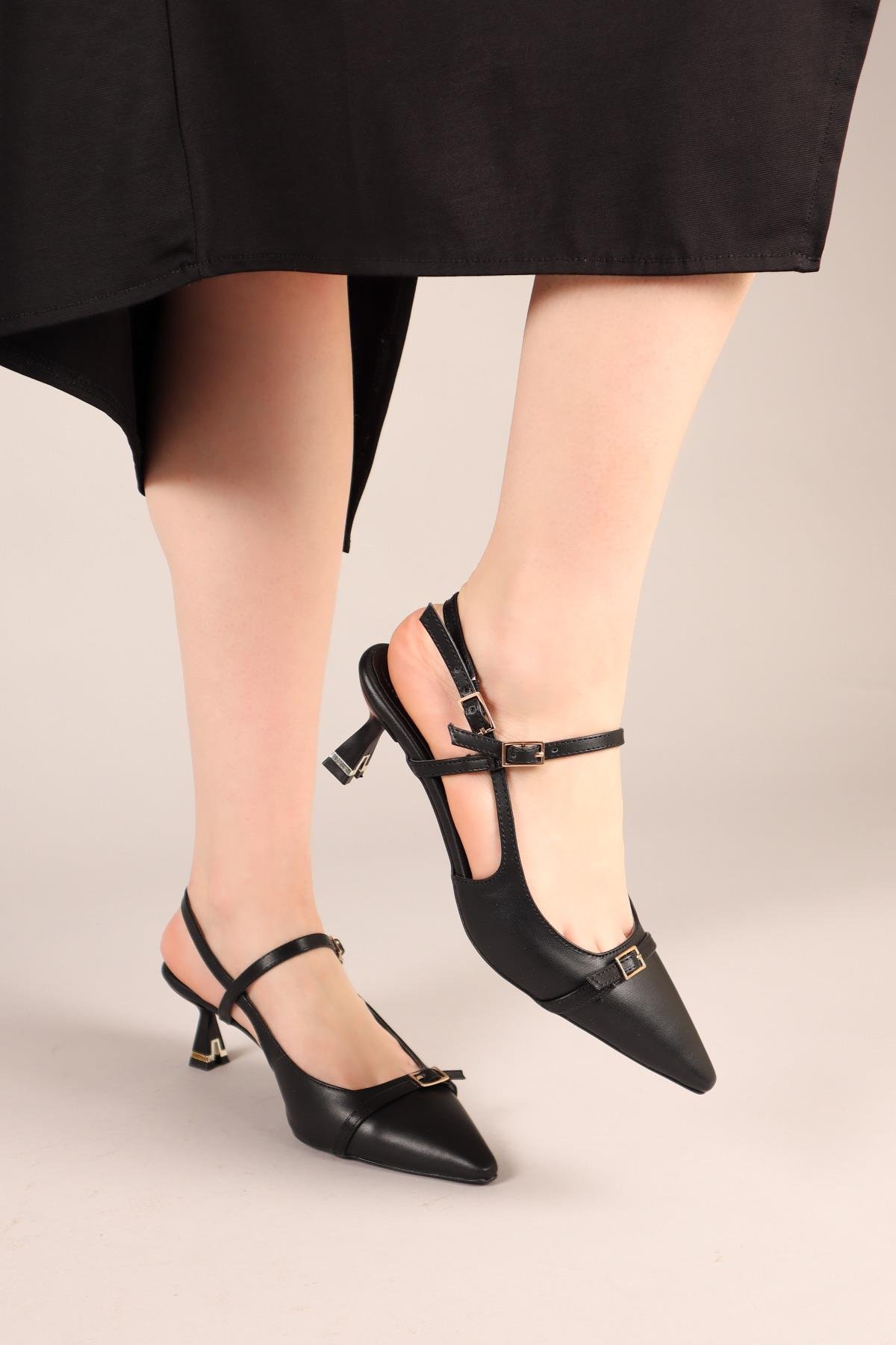 SNUGLY Tokalı Alçak Topuklu Stiletto SİYAHTOPUKLU AYAKKABI