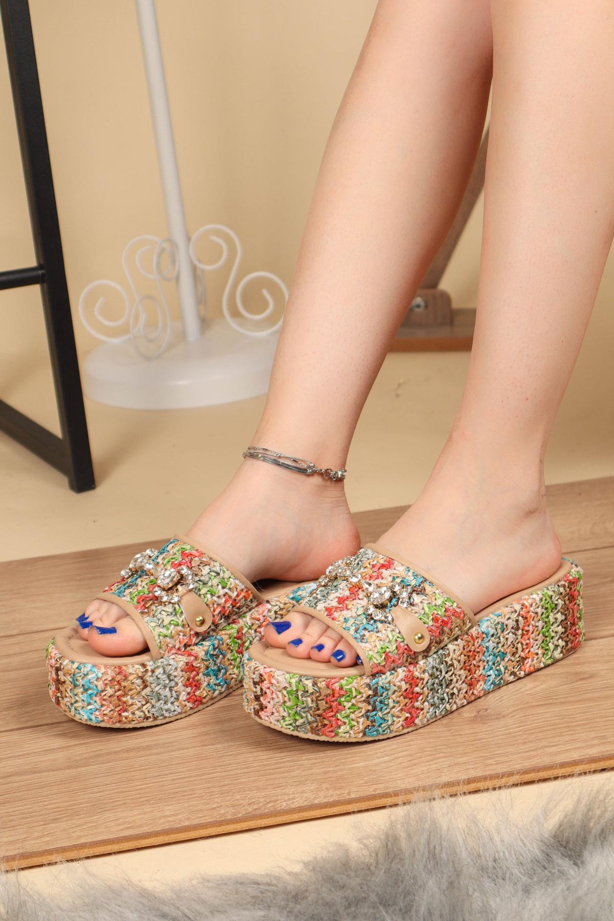 Taş Aksesuarlı Hasır Terlik MULTİTERLİK