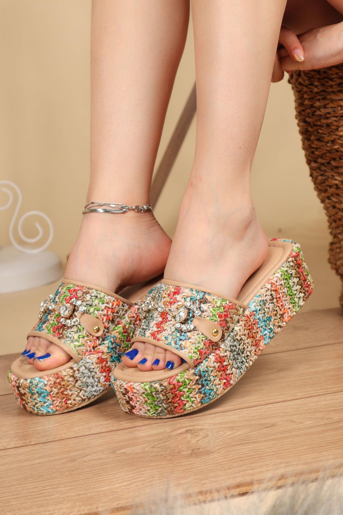 Taş Aksesuarlı Hasır Terlik MULTİTERLİK