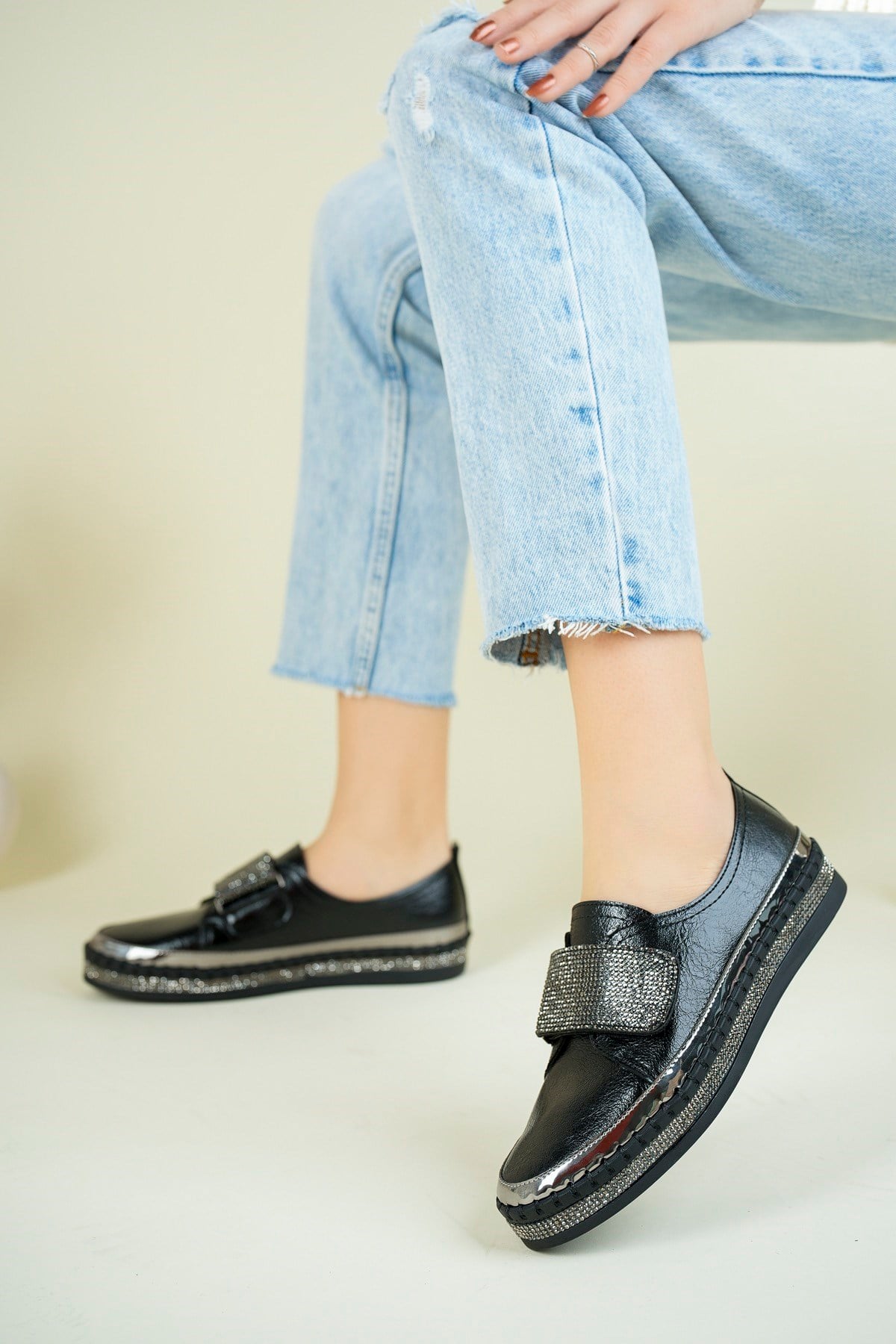 Taş Cırtlı Sneakers SİYAHSPOR AYAKKABI