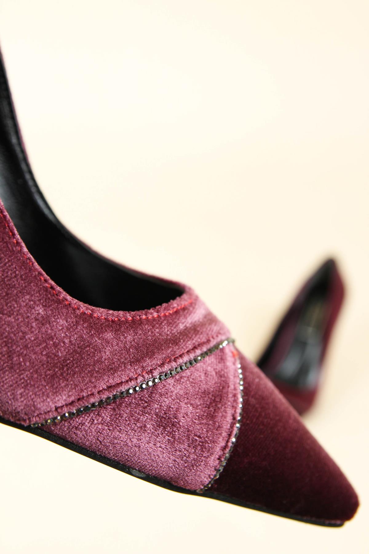 Taş Detaylı Kadife Stiletto Ayakkabı BORDOTOPUKLU AYAKKABI