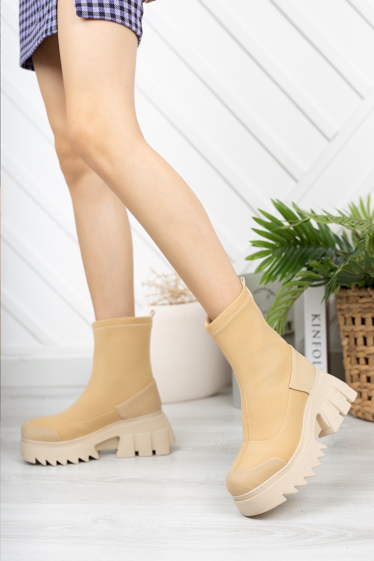 Ten Strech Kadın BotBOT