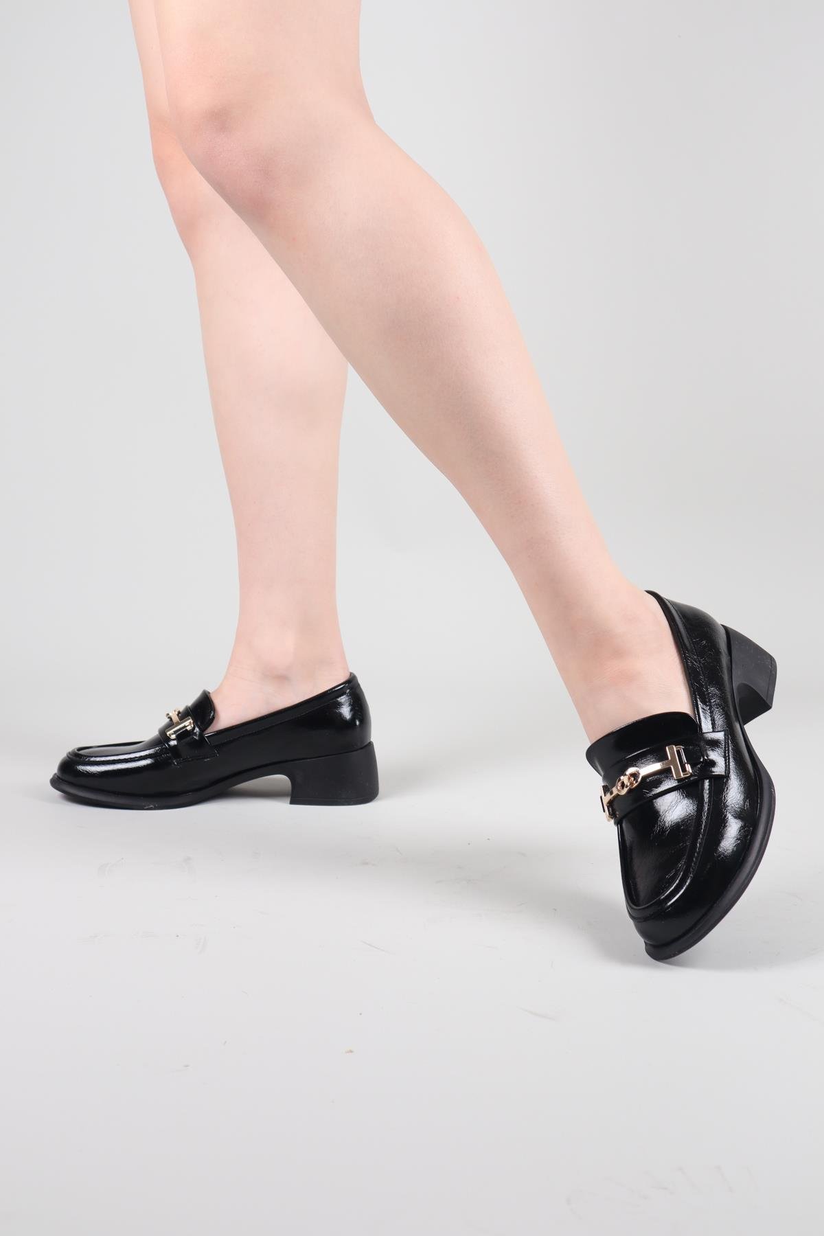 TİLDA Gold Detaylı Kadın Ayakkabı SİYAHBABET