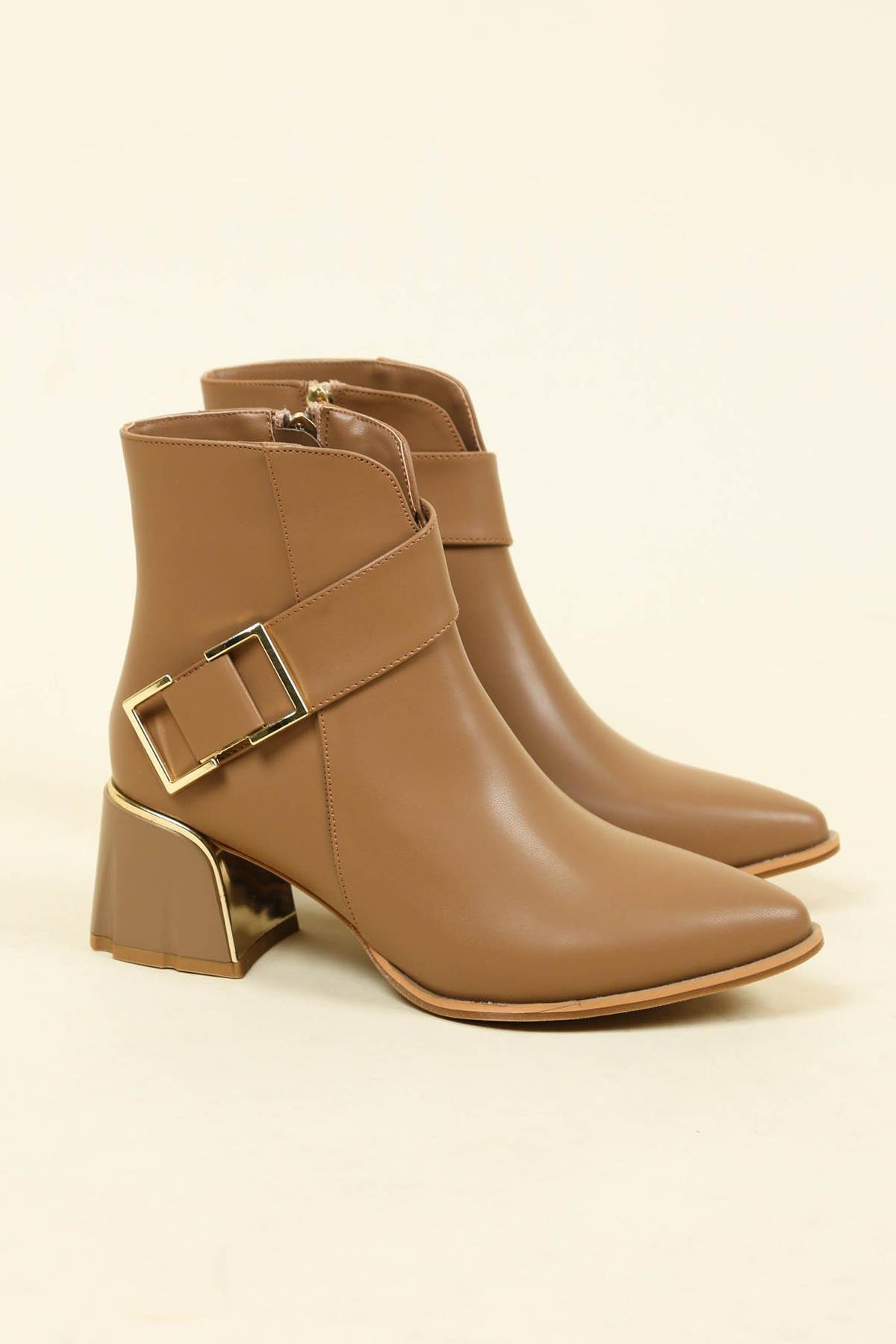 Toka Aksesuarlı Topuk Detaylı Bot  SÜTLÜ KAHVEBOT