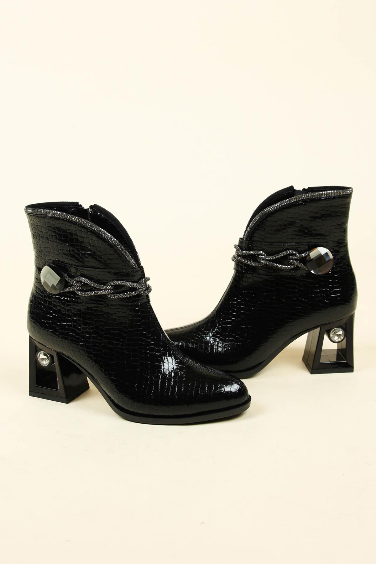 Topuk Detaylı Taş Tokalı Kroko Bot SİYAHBOT