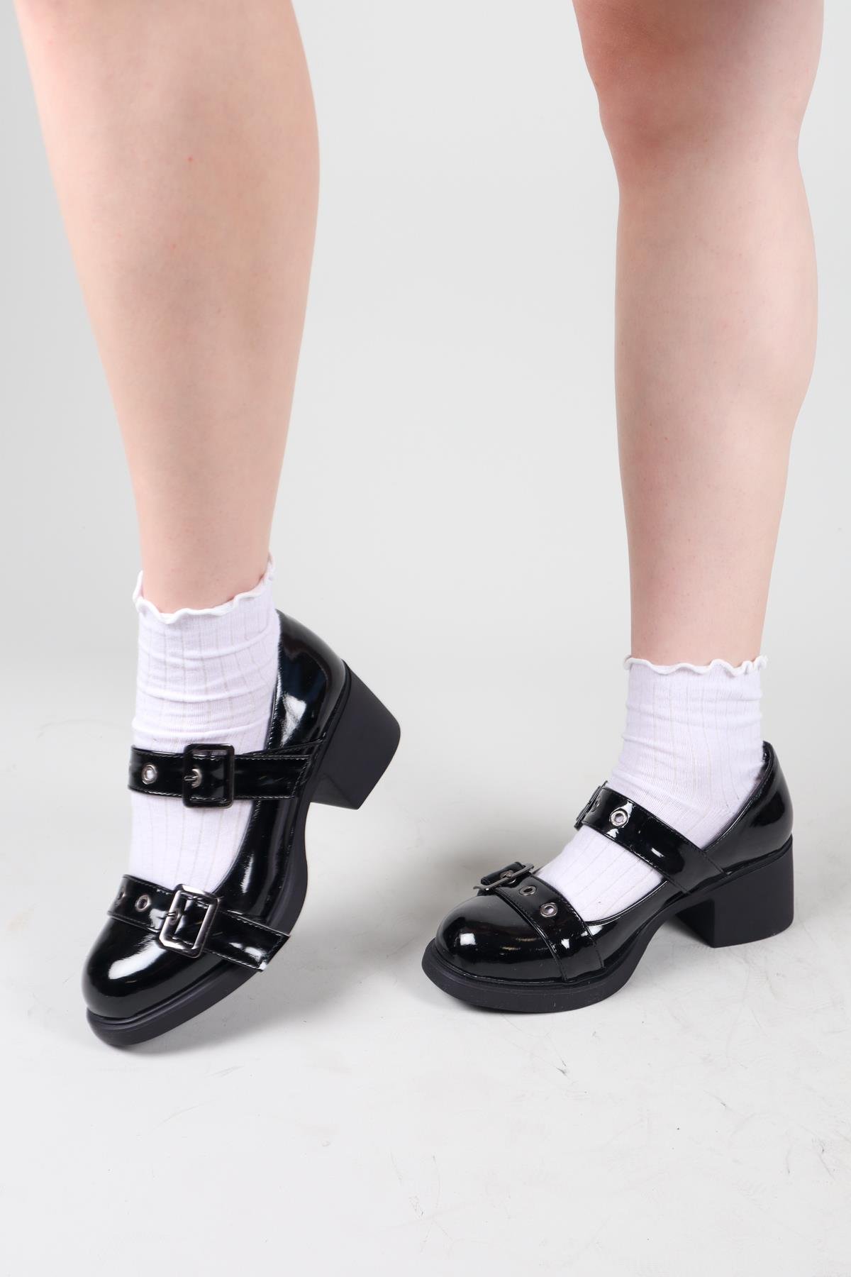 VALORİS Çift Kemerli Rugan Topuklu Ayakkabı SİYAHTOPUKLU AYAKKABI