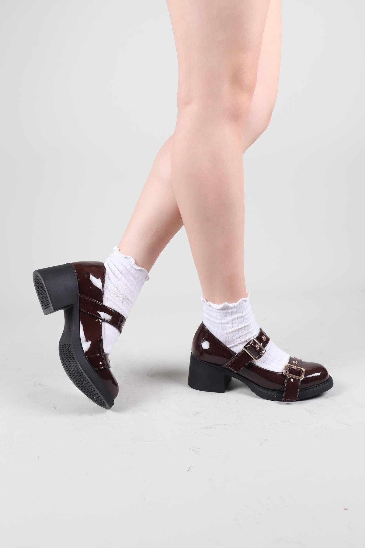 VALORİS Çift Kemerli Rugan Topuklu Ayakkabı KAHVERENGİTOPUKLU AYAKKABI