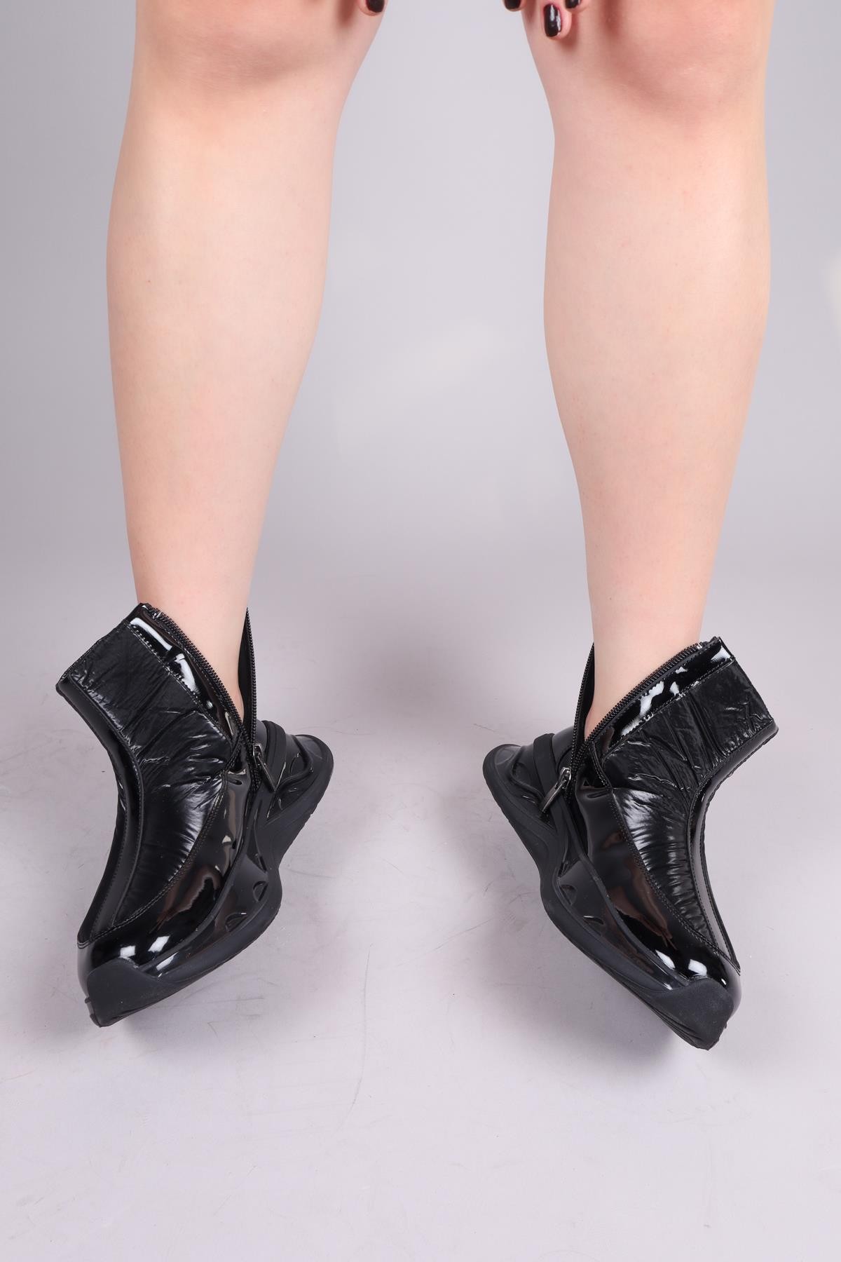 VASECA Rugan Paraşüt Garnili Bot SİYAHBOT