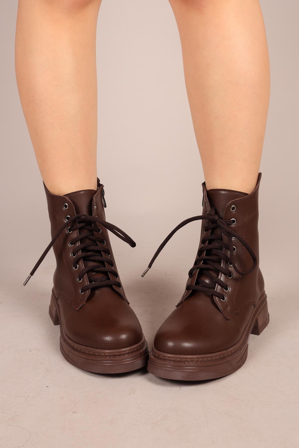 VELA Fermuarlı Postal KAHVERENGİBOT