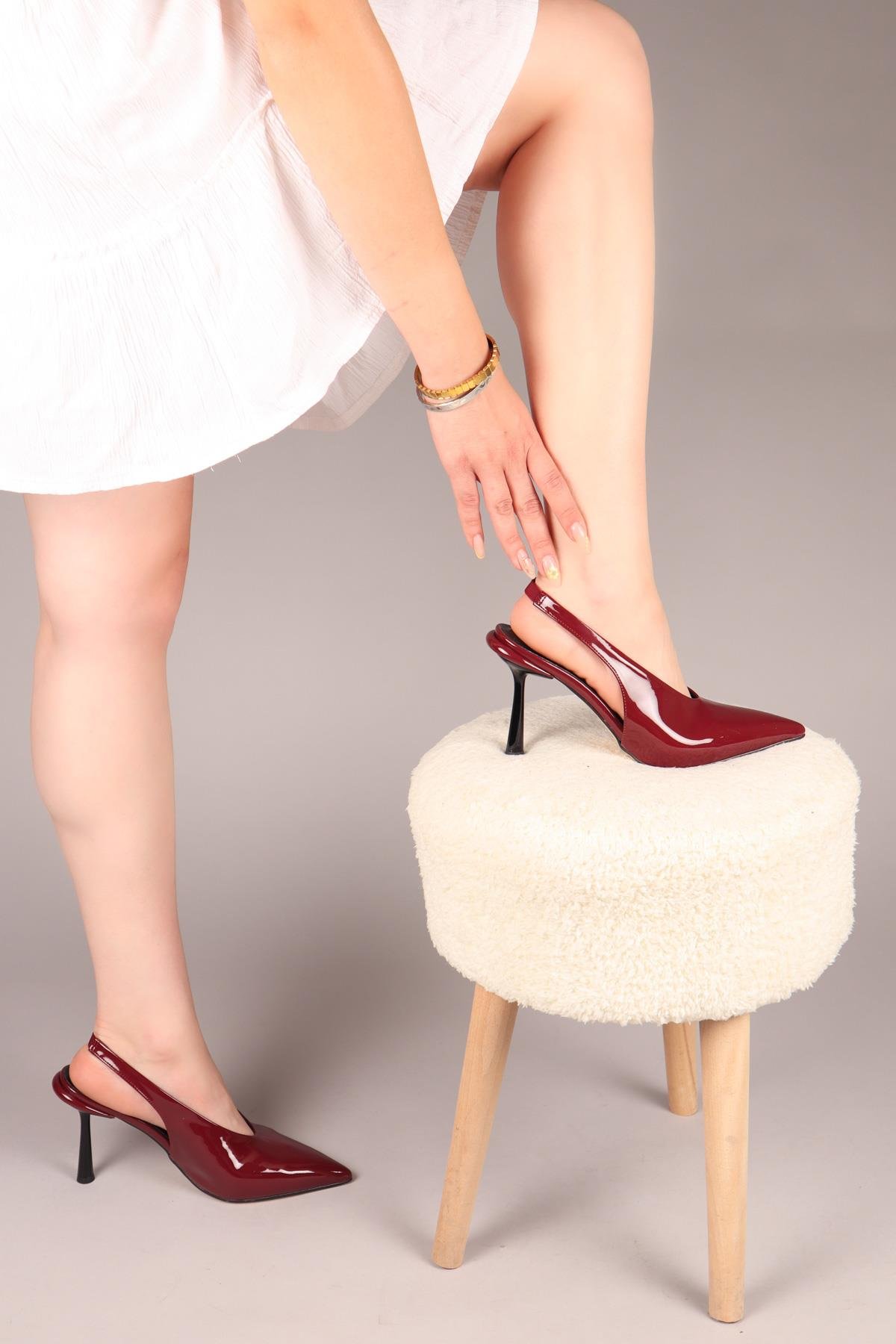 YALENİ Arkası Lastikli Rugan Stiletto BORDOTOPUKLU AYAKKABI