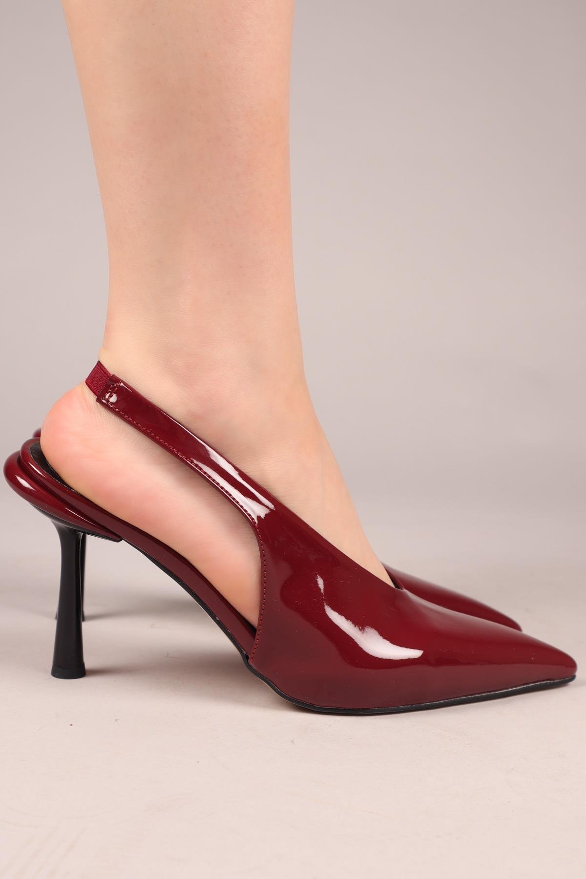 YALENİ Arkası Lastikli Rugan Stiletto BORDOTOPUKLU AYAKKABI