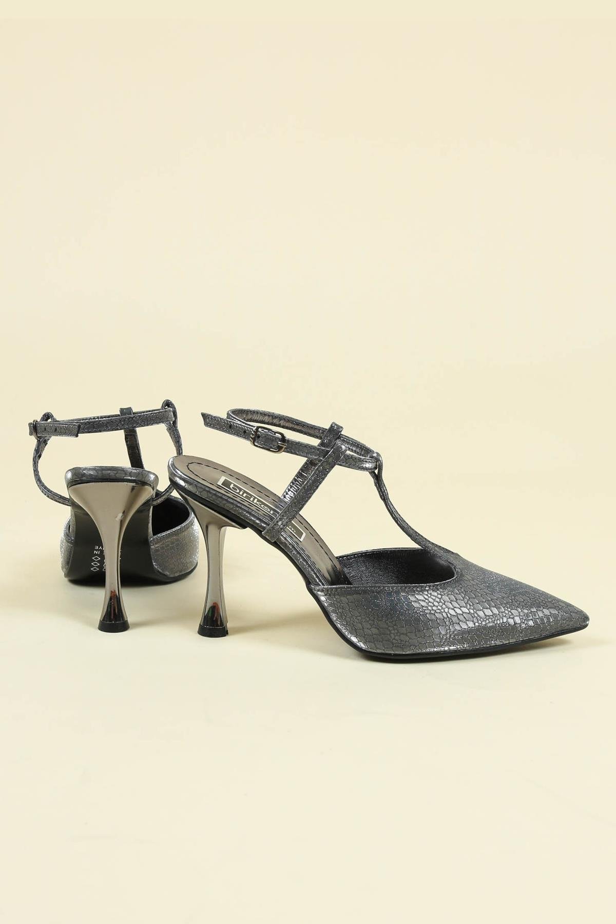Yılan Desenli Direkli Arkası Açık Stiletto PLATİNTOPUKLU AYAKKABI