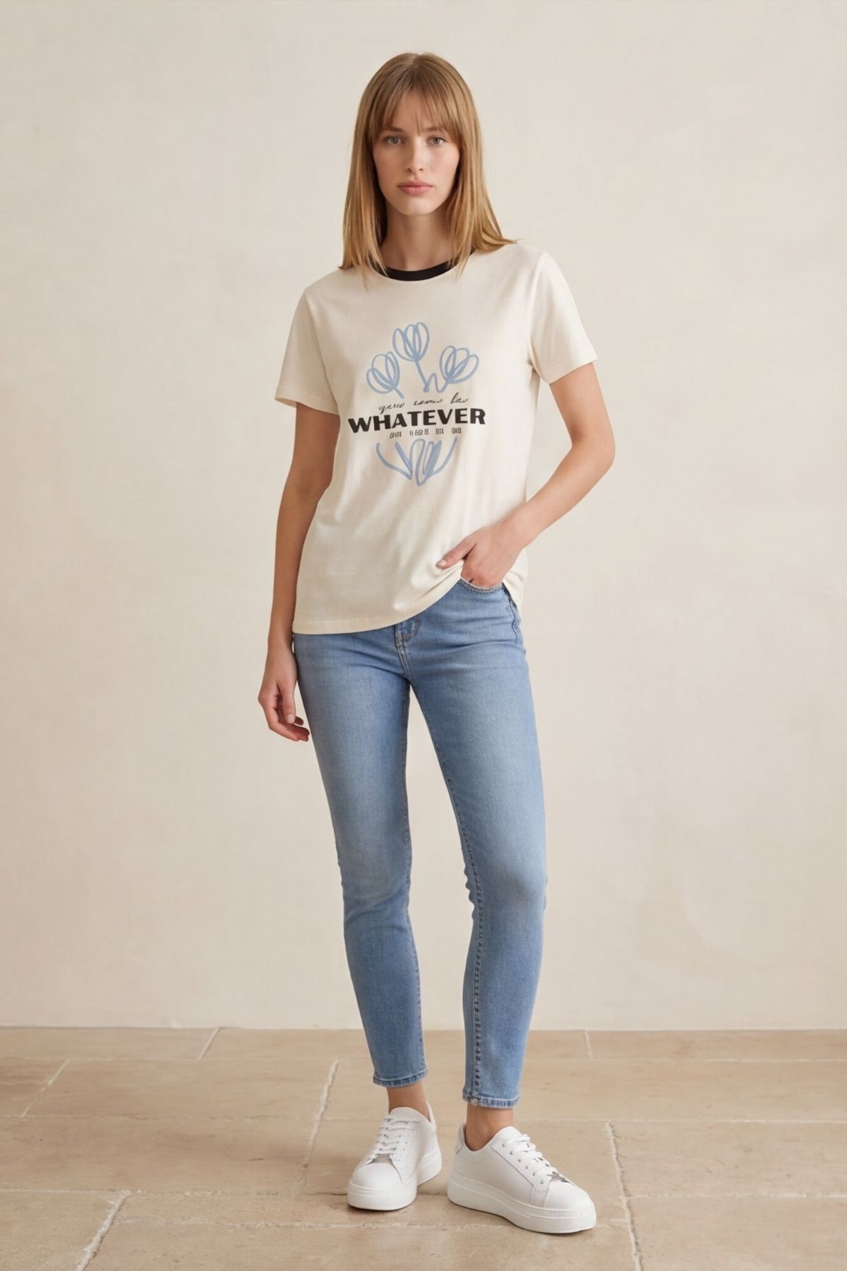 Quzu Baskı Nakış Detaylı T-shirt Ekru