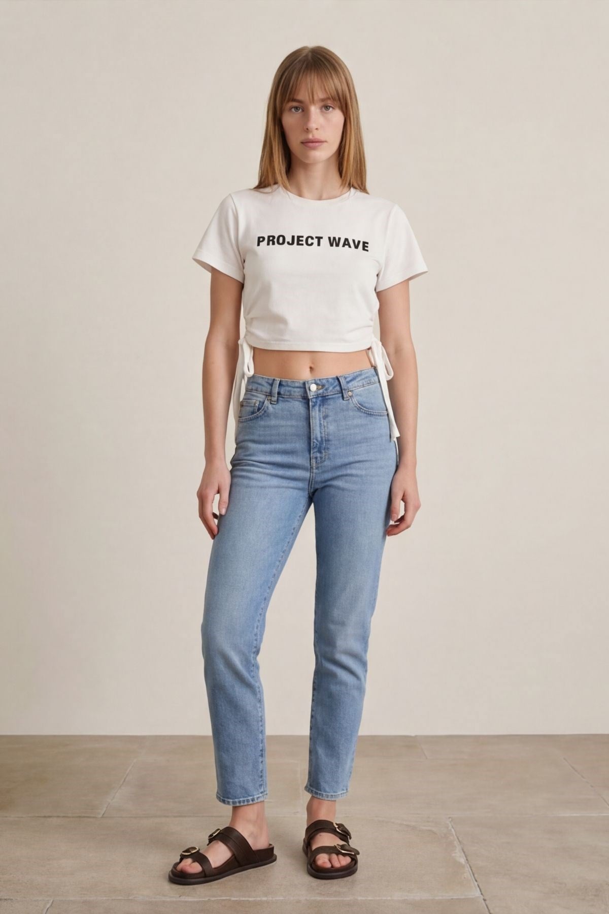 Quzu Baskılı Büzgü Detaylı T-shirt Ekru
