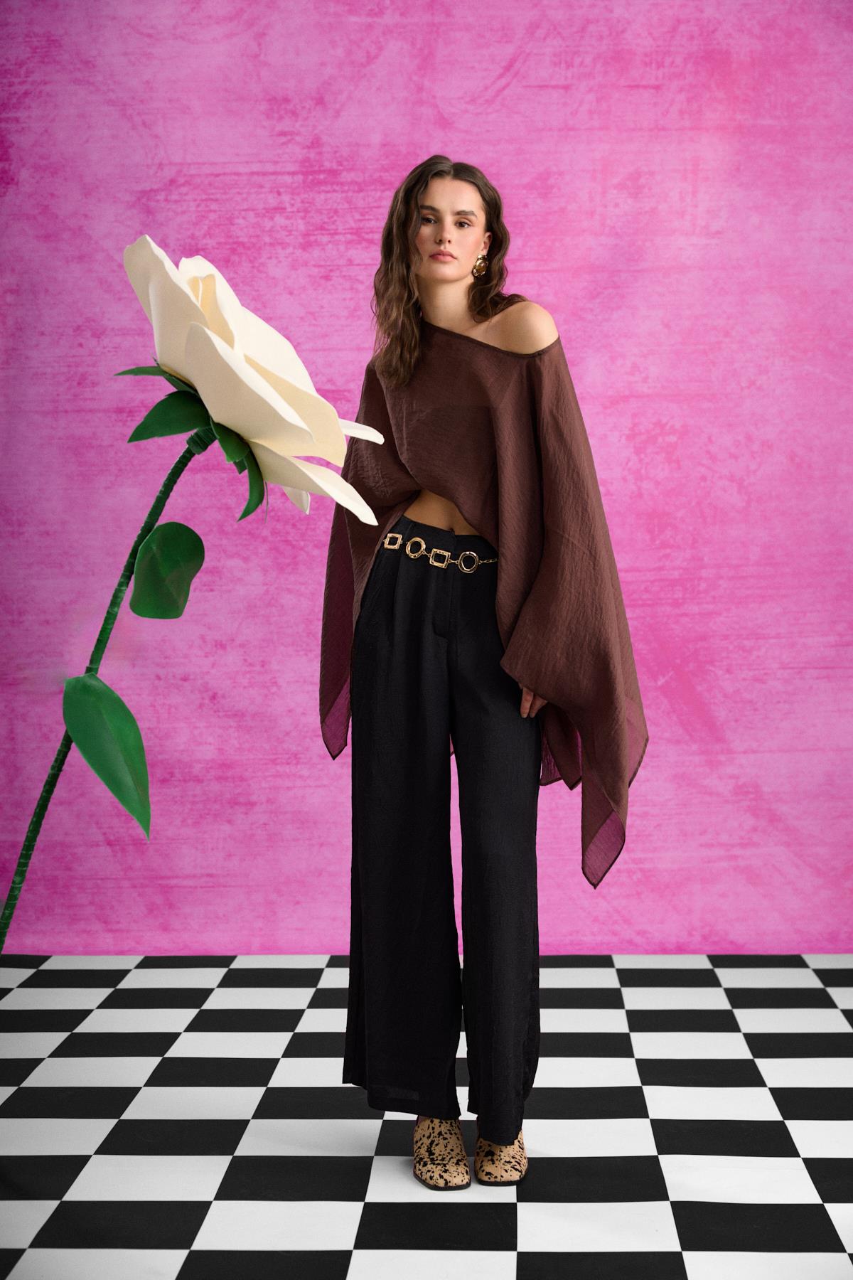 Quzu Fularlı Panço Bluz Kahve