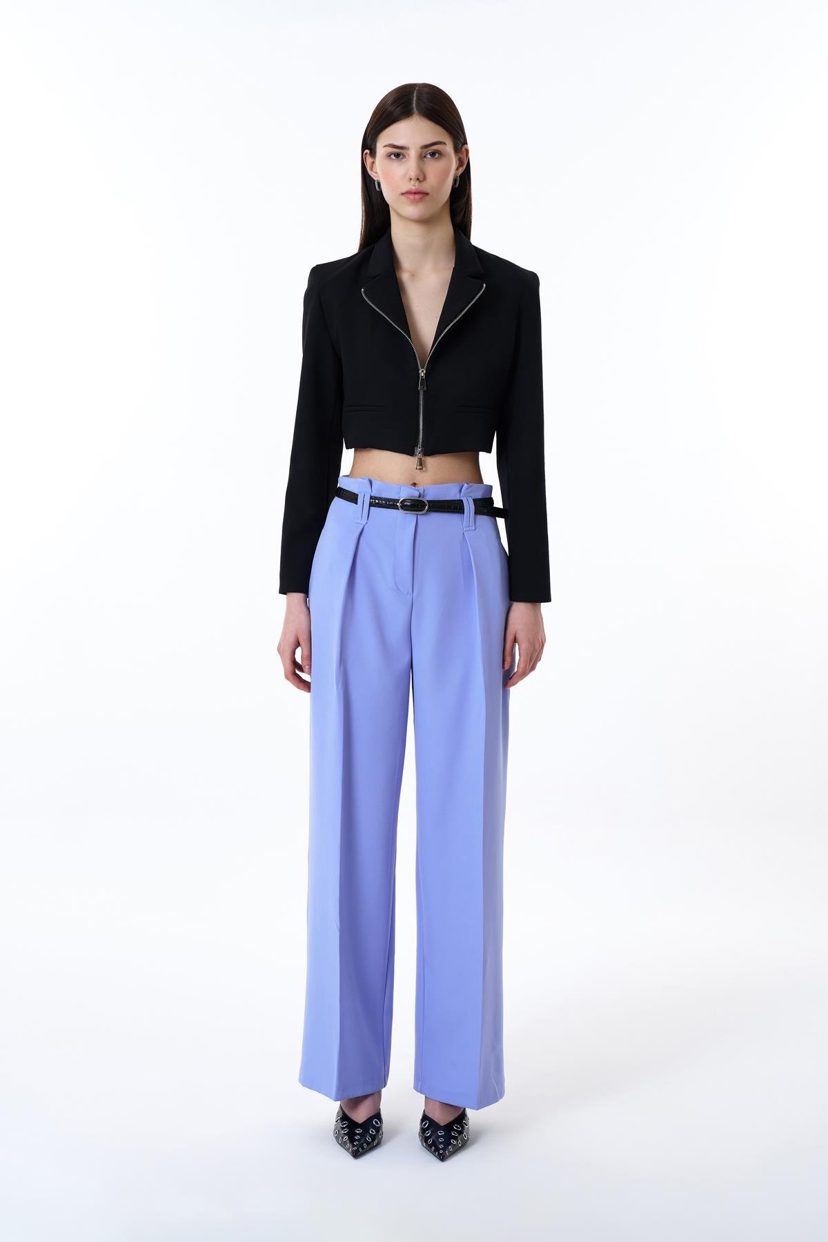 Quzu Önü Fermuarlı Crop Ceket Siyah