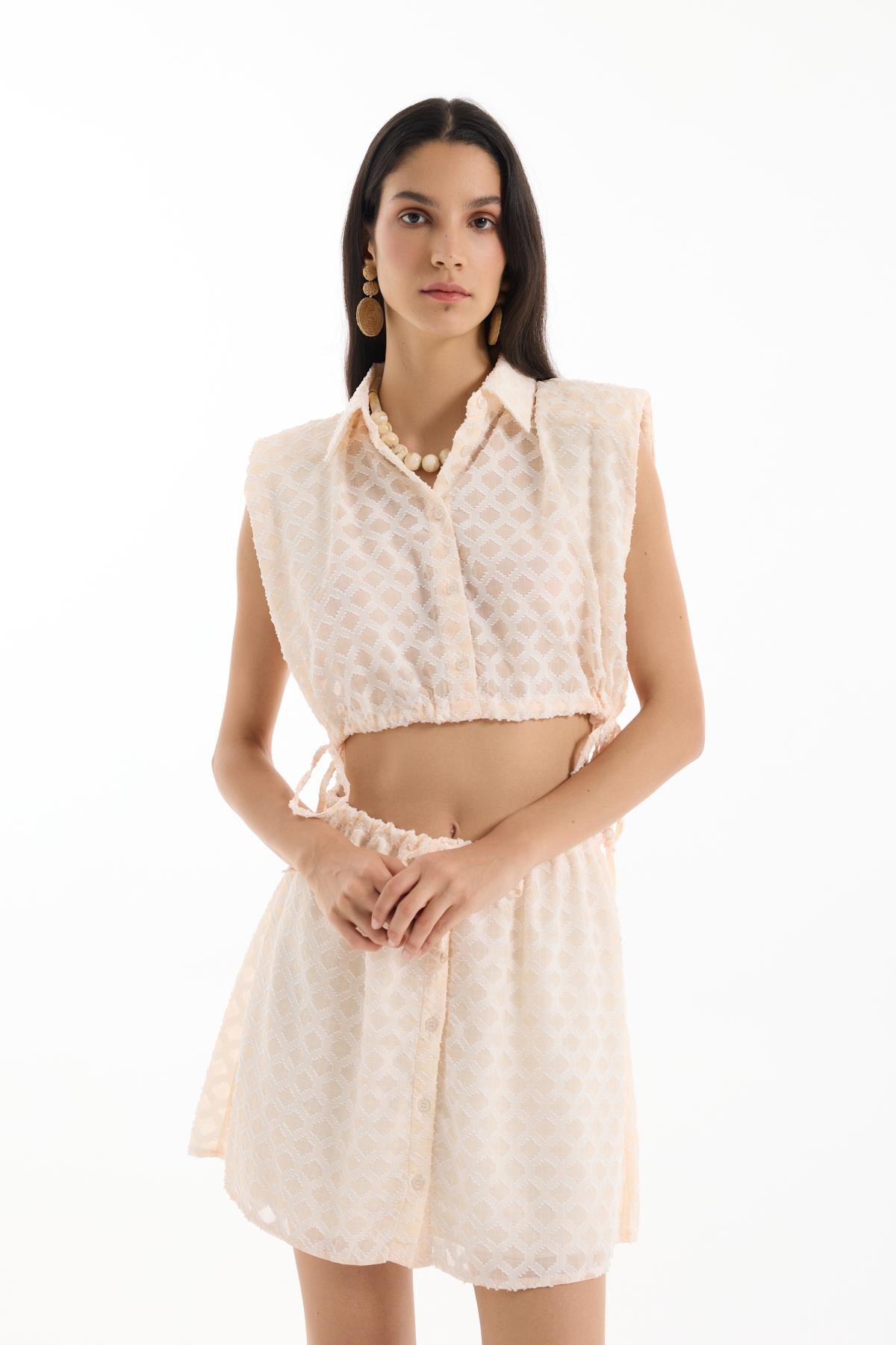 Quzu Vatkalı Crop Gömlek Ekru