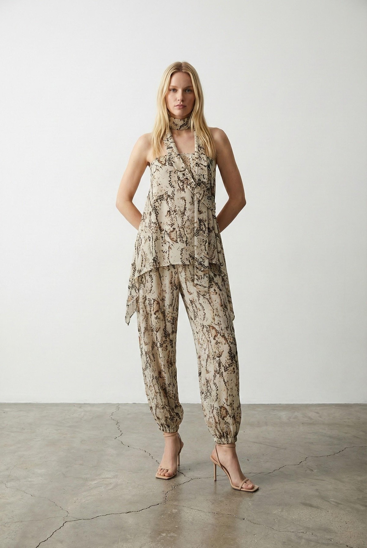 Quzu Yılan Desenli Pantolon Bej