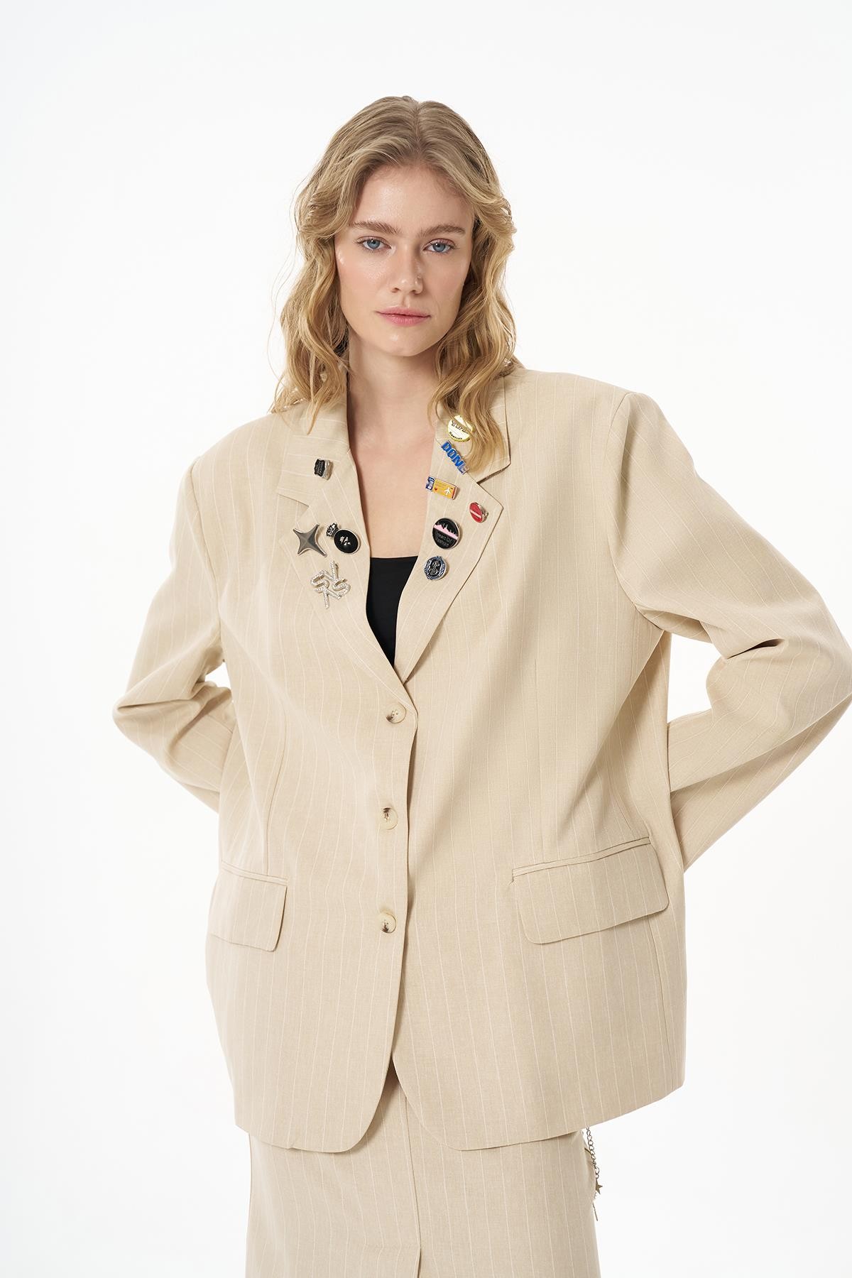 Quzu Aksesuar Detaylı Blazer Ceket Bej