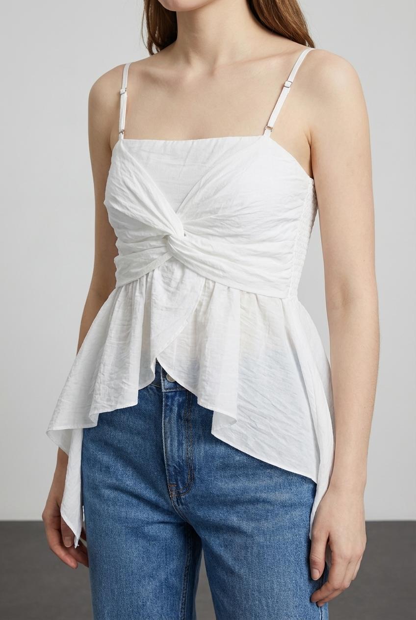 Quzu Asimetrik Askılı Bluz Ekru