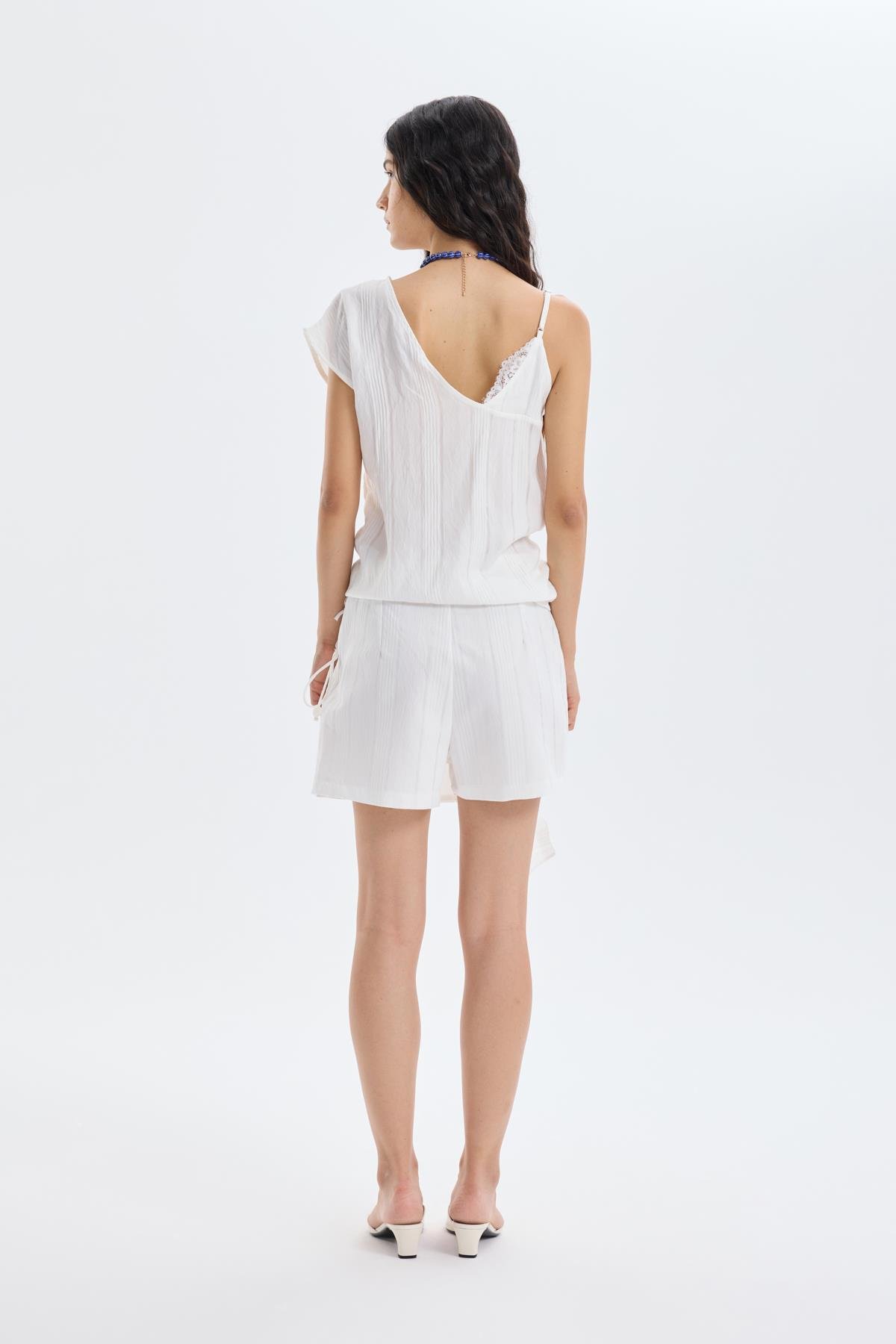 Quzu Asymmetric Lace Detail Blouse Ecru