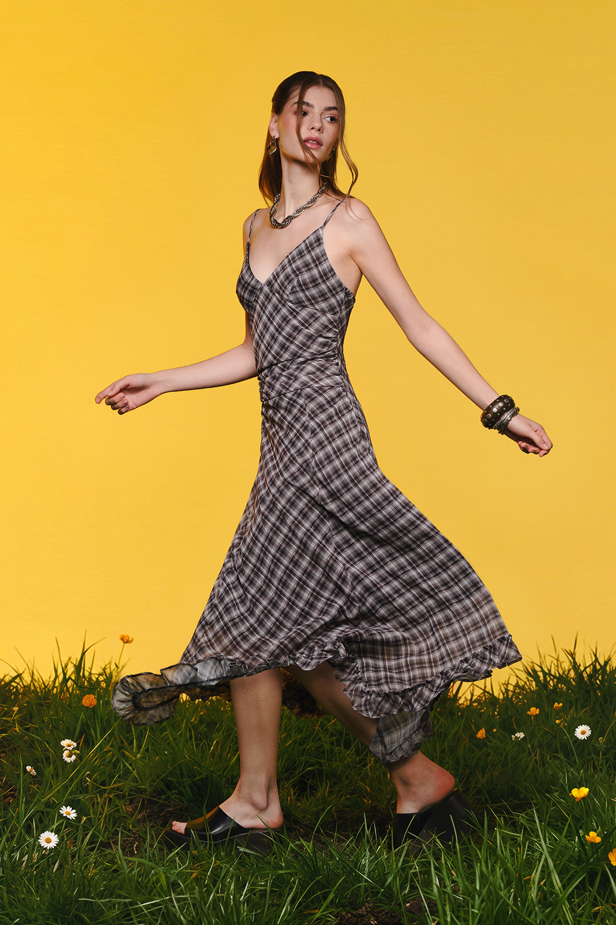 Quzu Asimetrik Ekose Elbise Siyah